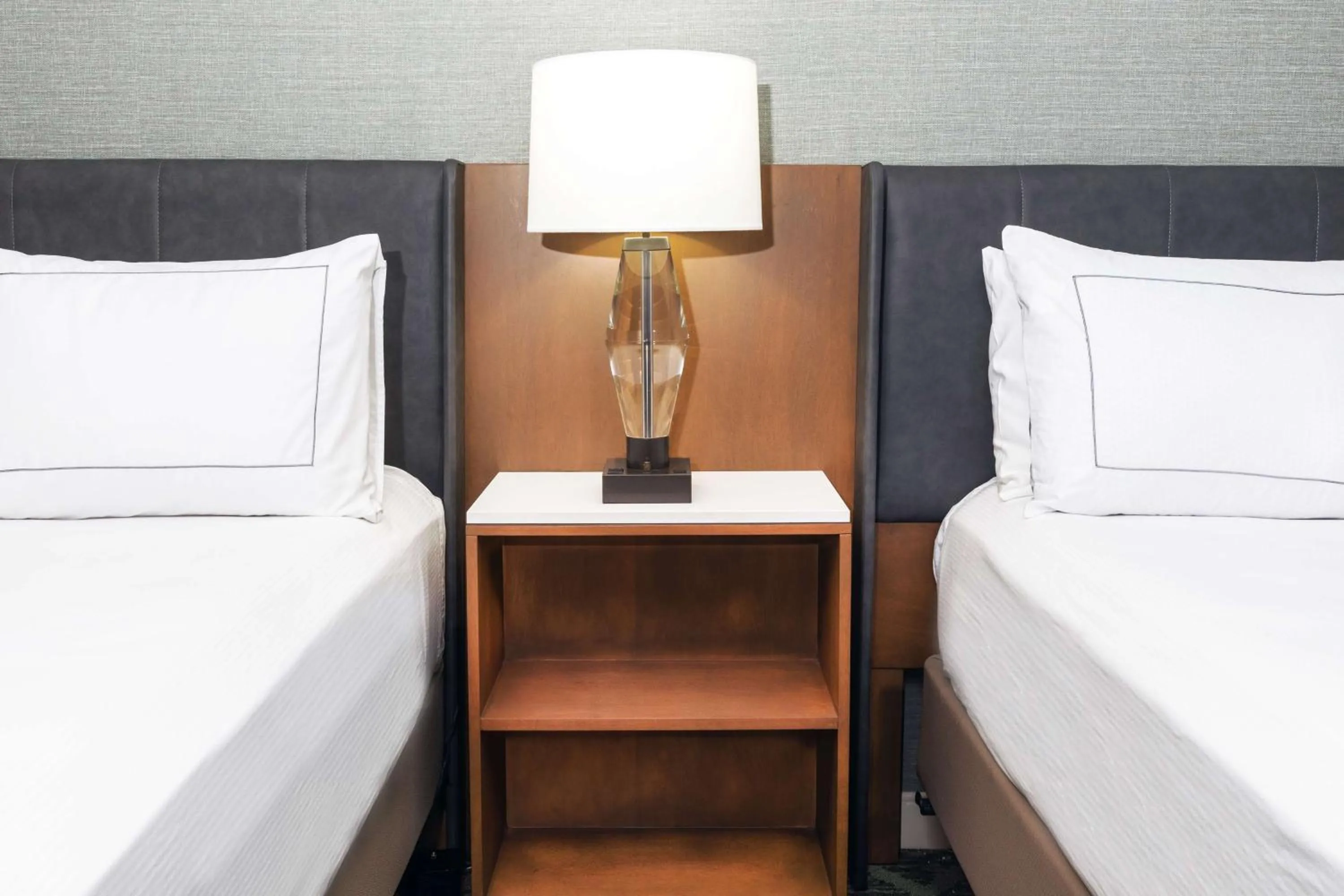 Bed in DoubleTree by Hilton Tulsa - Warren Place