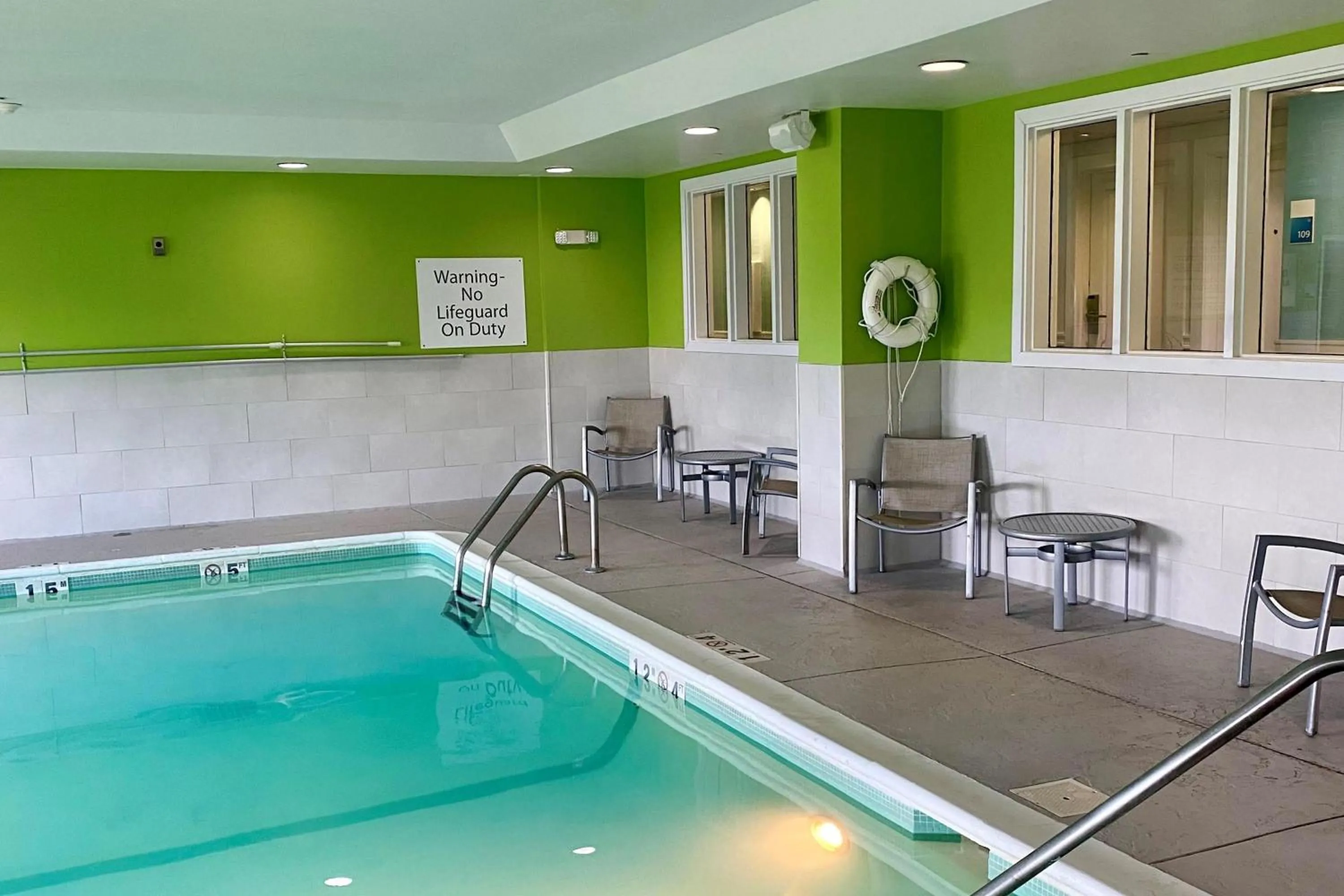Swimming pool in Holiday Inn Express Indianapolis - Fishers by IHG