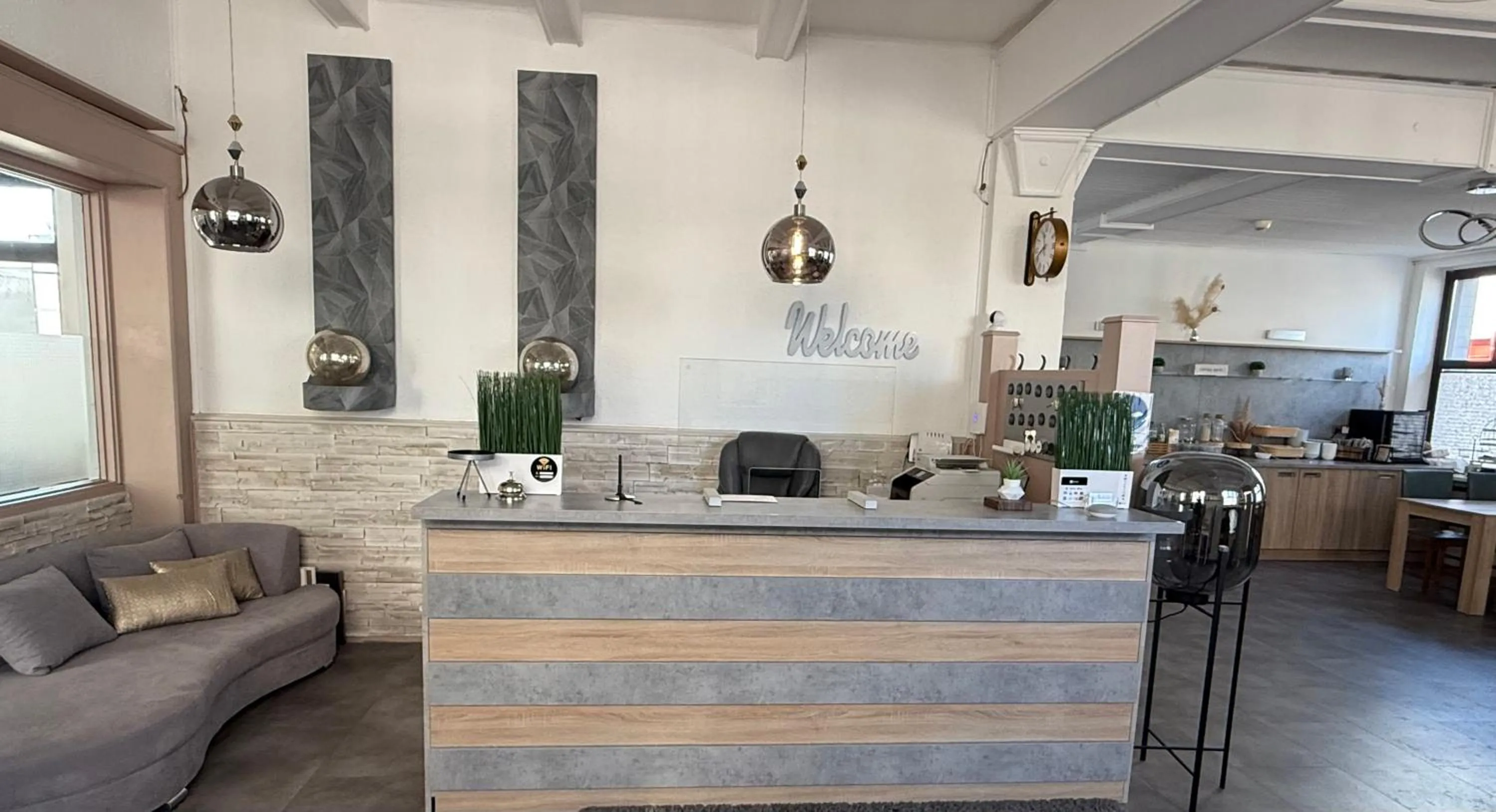 Lobby or reception in Central Hotel Duisburg