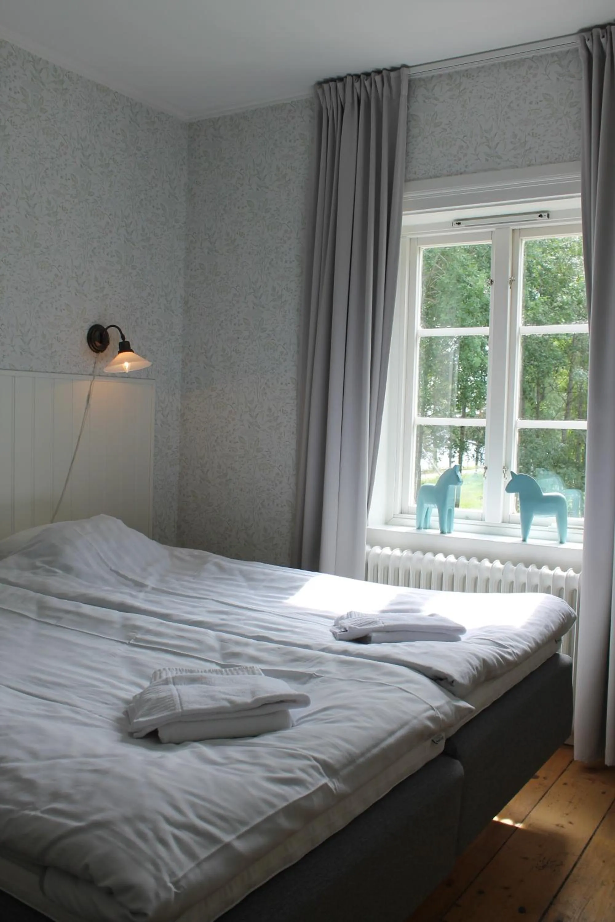 Bed in Wanbo Herrgård
