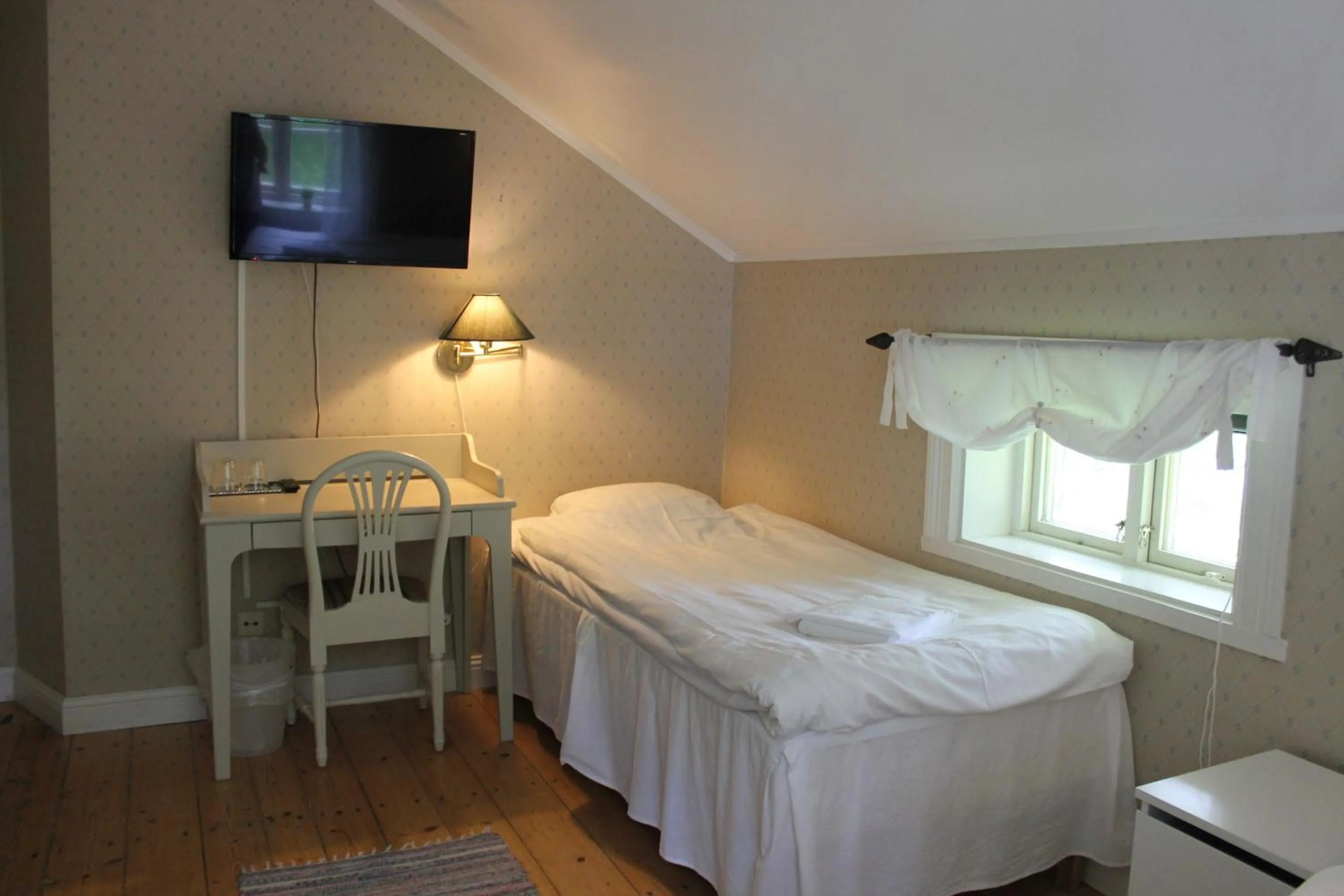 Bed in Wanbo Herrgård