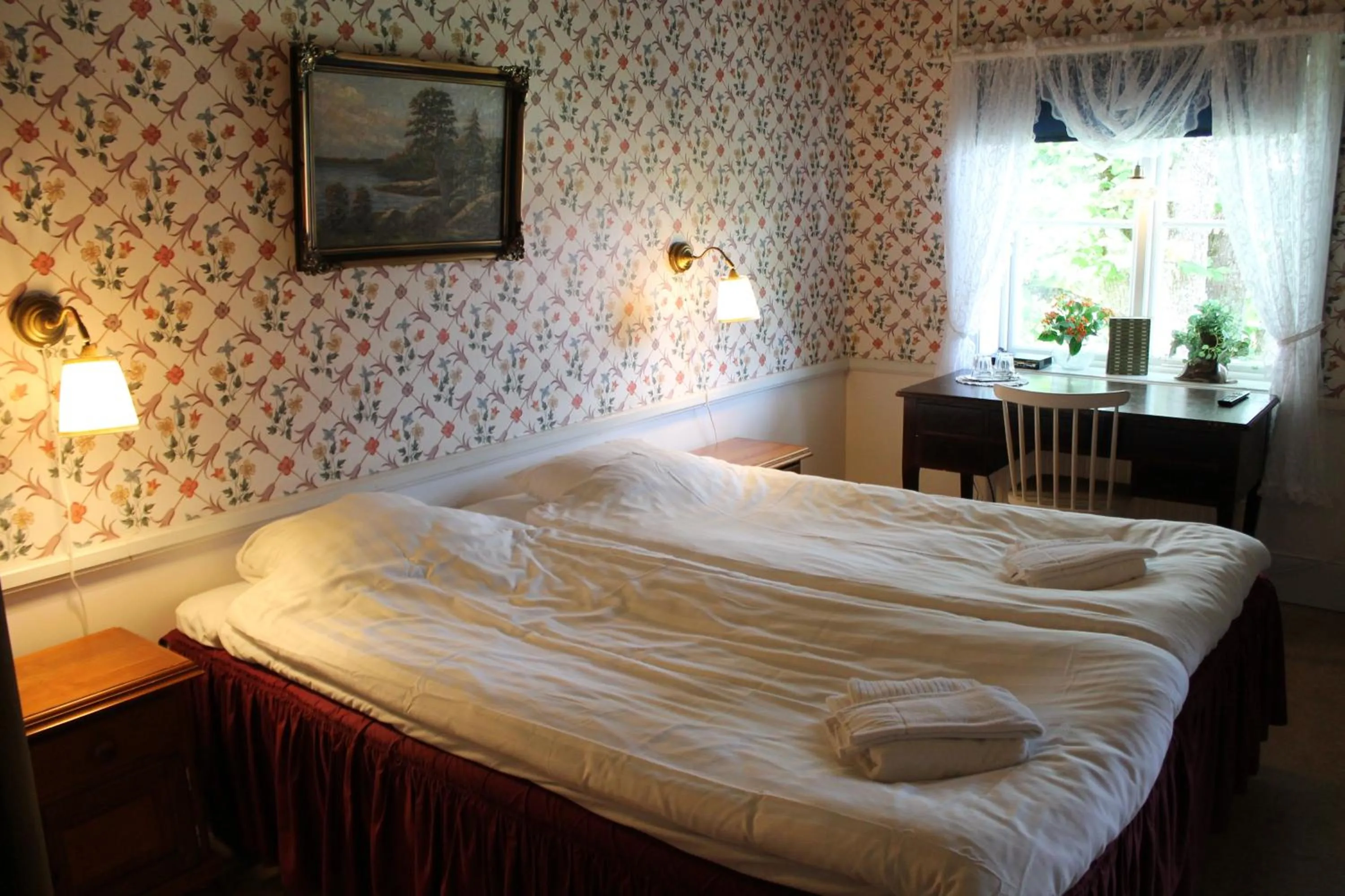 Bed in Wanbo Herrgård