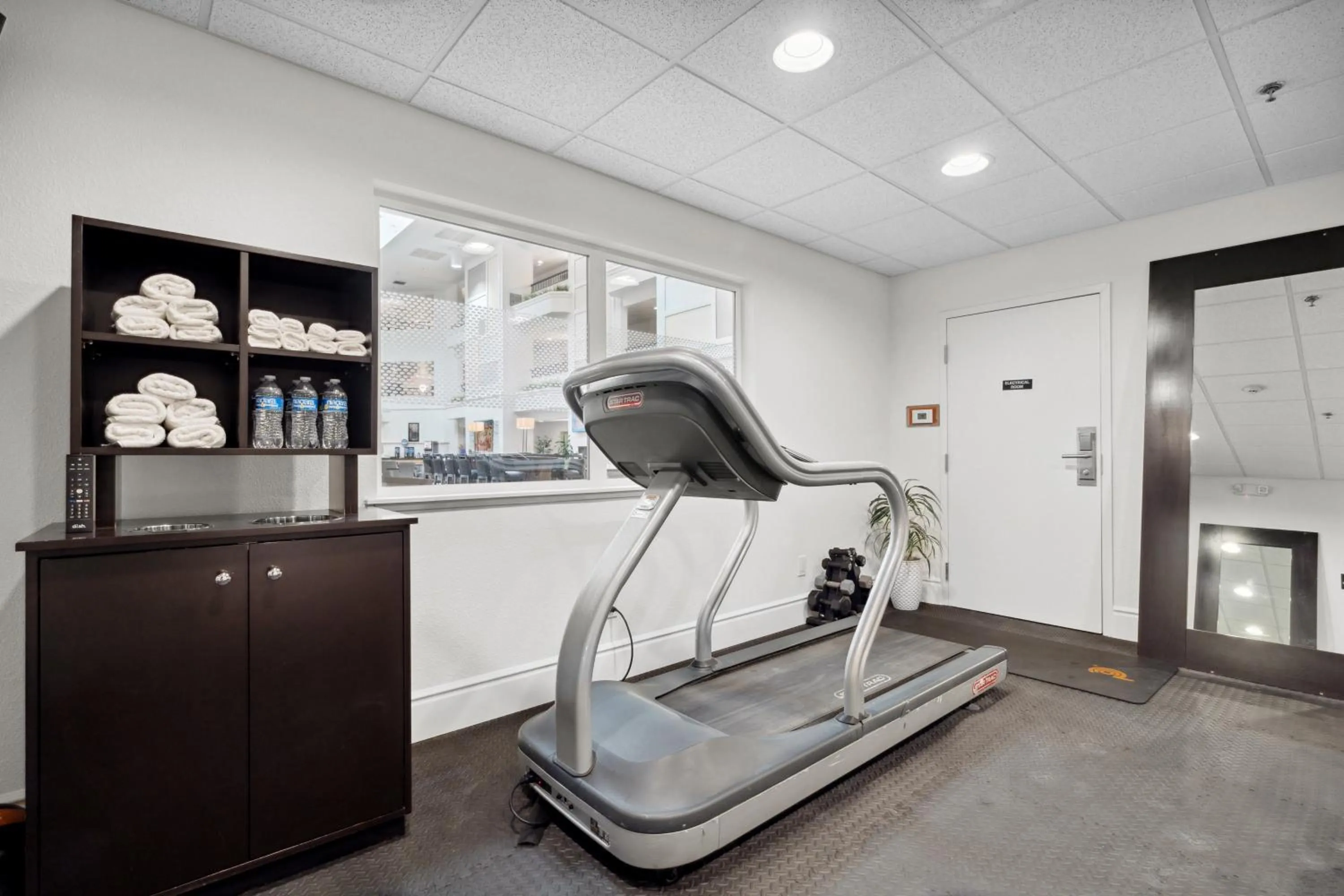 Fitness centre/facilities in Sonesta Essential Vacaville Napa Valley