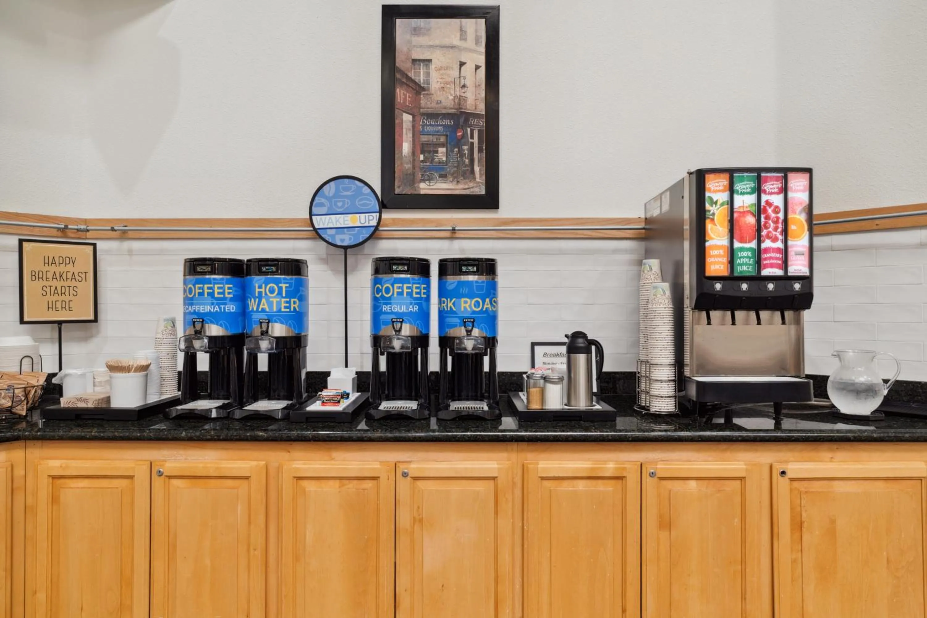 Coffee/tea facilities in Sonesta Essential Vacaville Napa Valley