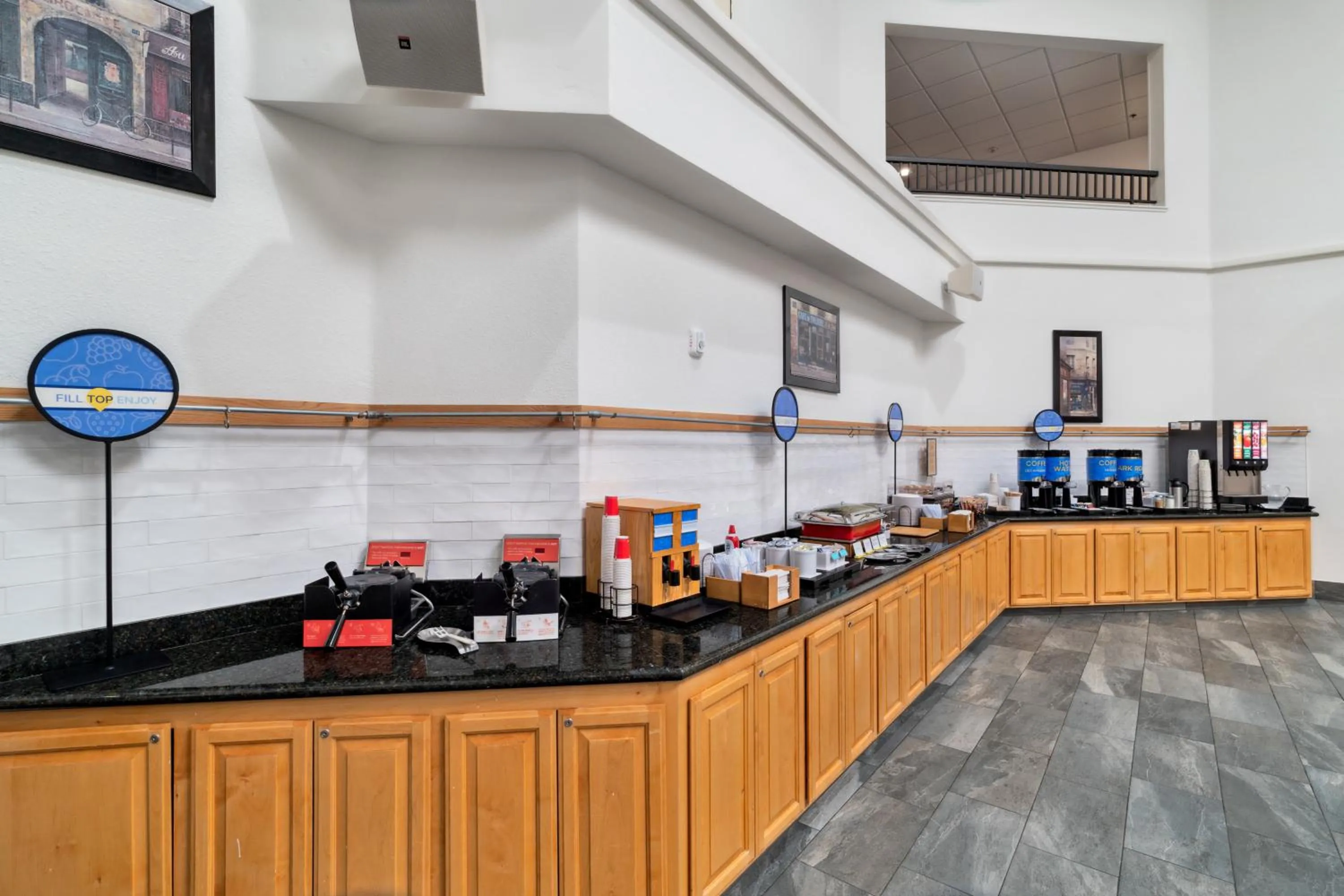 Food and drinks in Sonesta Essential Vacaville Napa Valley