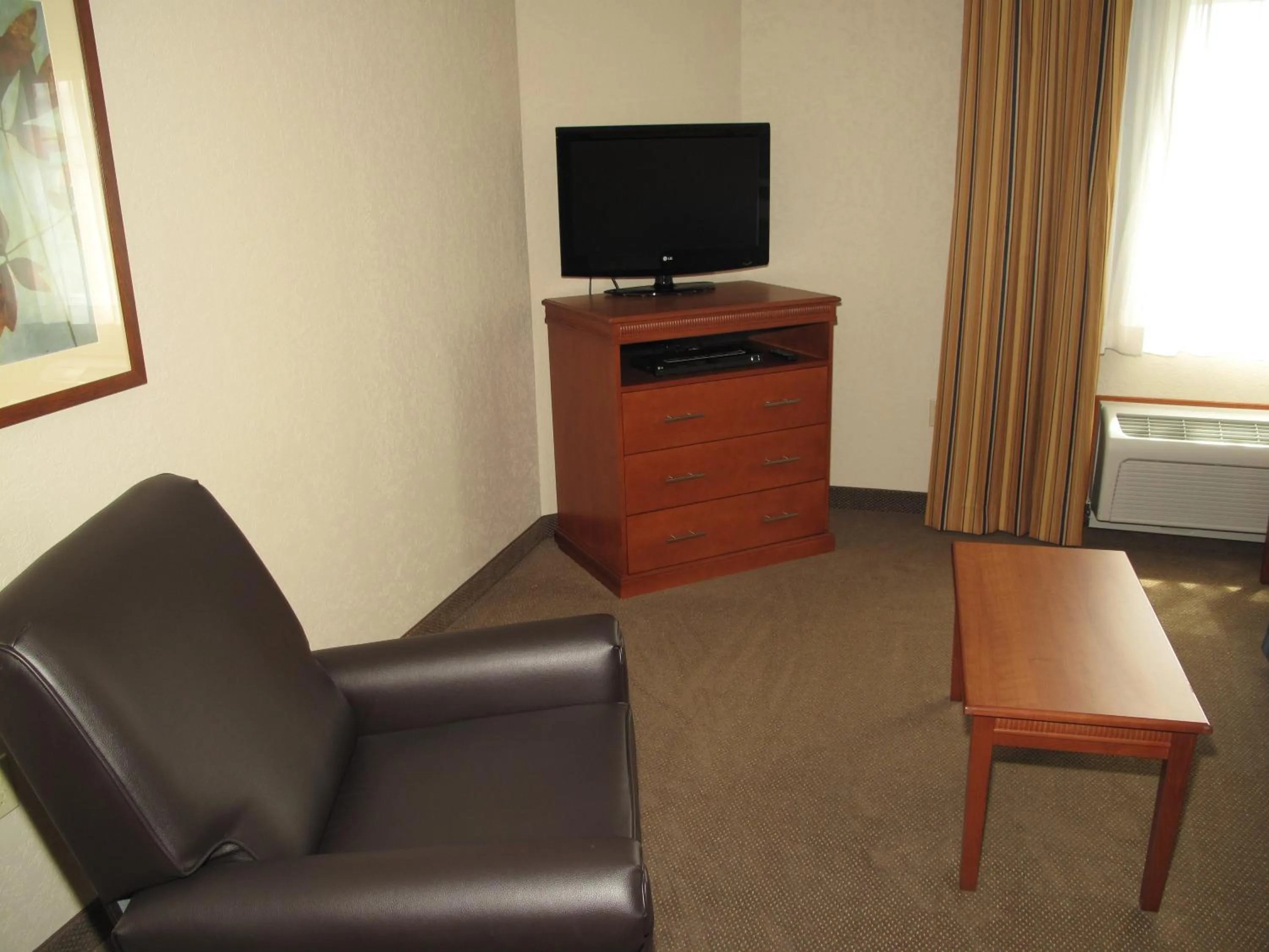 Lobby or reception in Candlewood Suites Elgin – Northwest Chicago by IHG