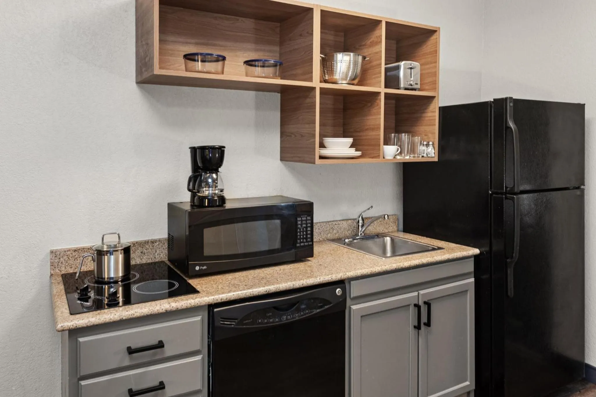 Photo of the whole room in Candlewood Suites Elgin – Northwest Chicago by IHG