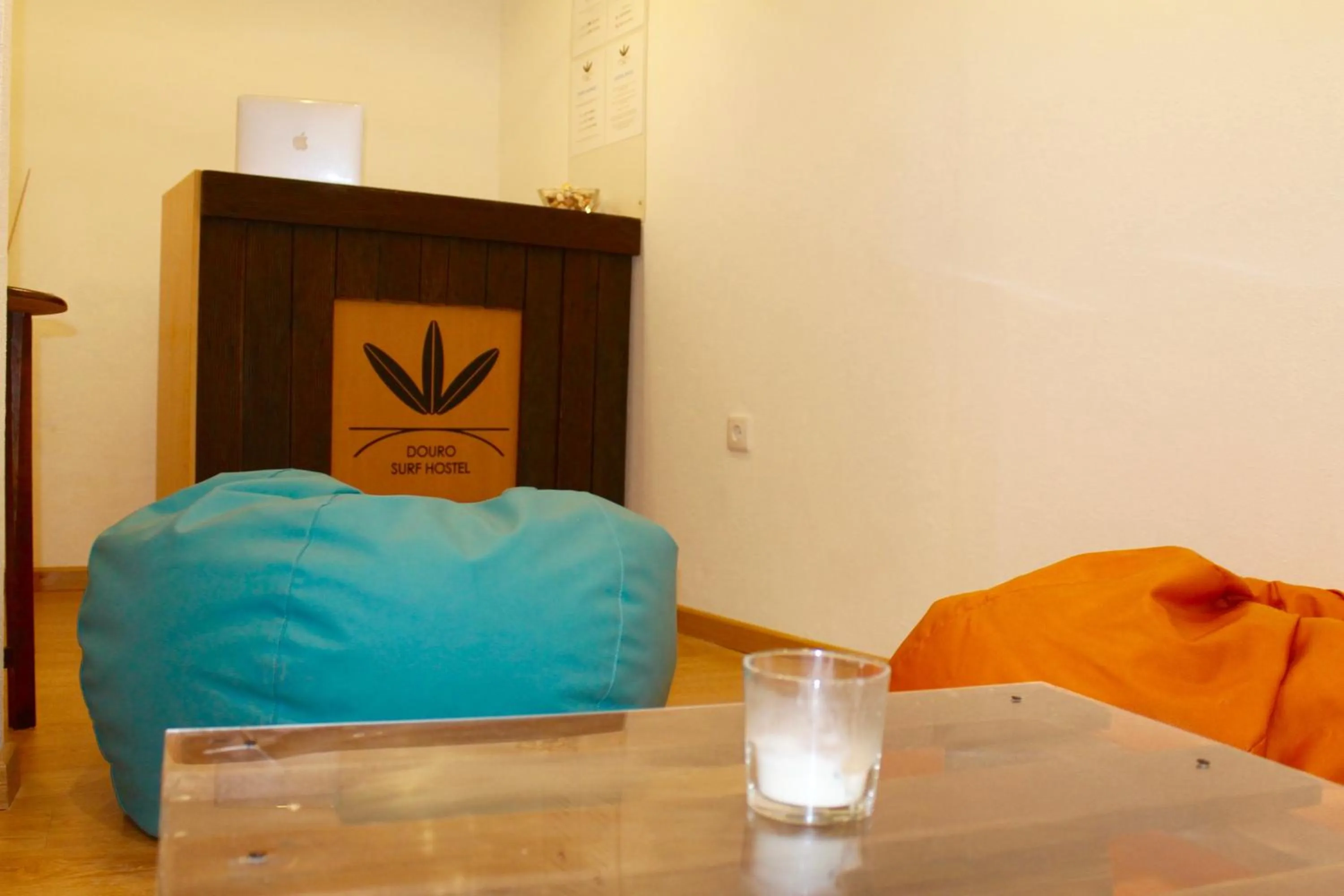 Living room in Douro Surf Hostel