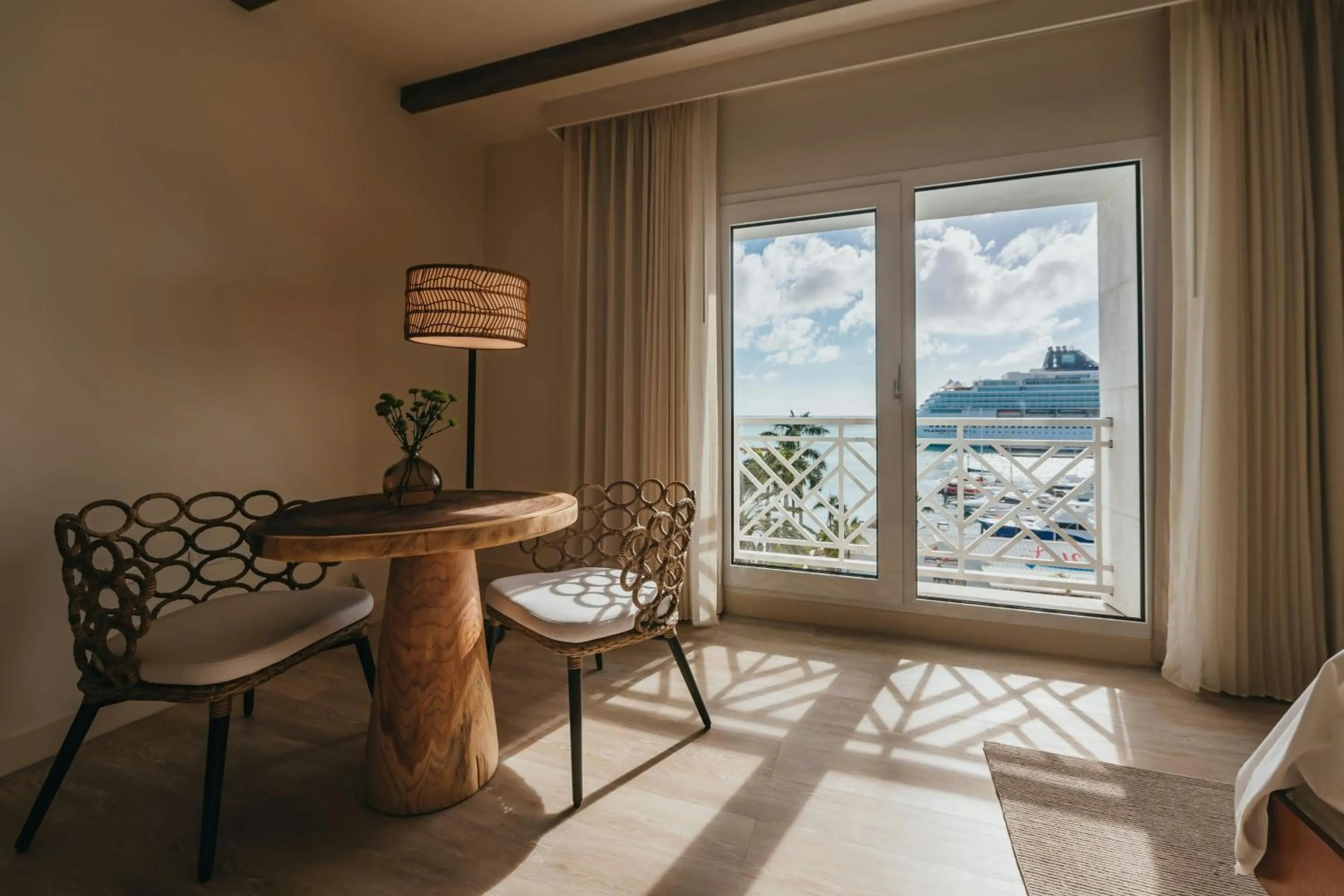 Bedroom in Renaissance Wind Creek Aruba Resort