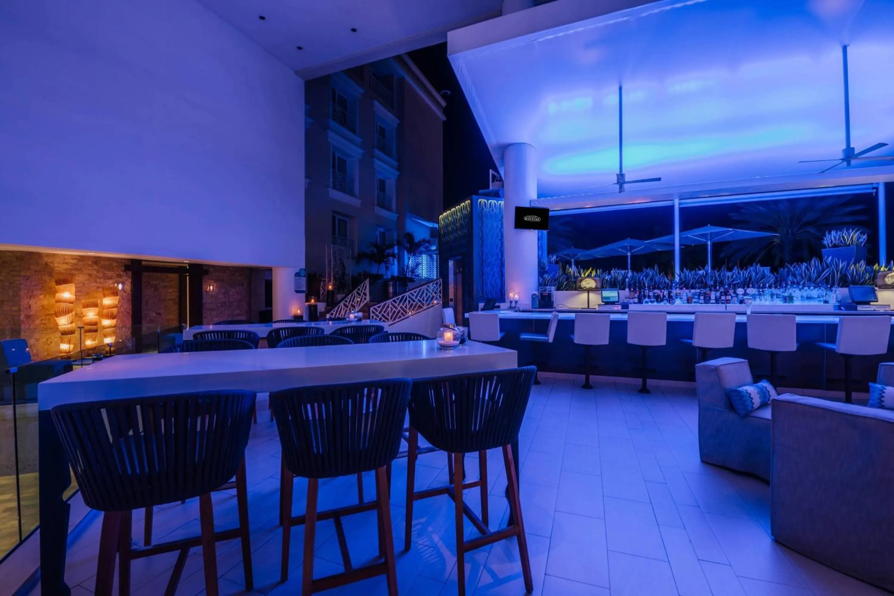 Restaurant/places to eat in Renaissance Wind Creek Aruba Resort