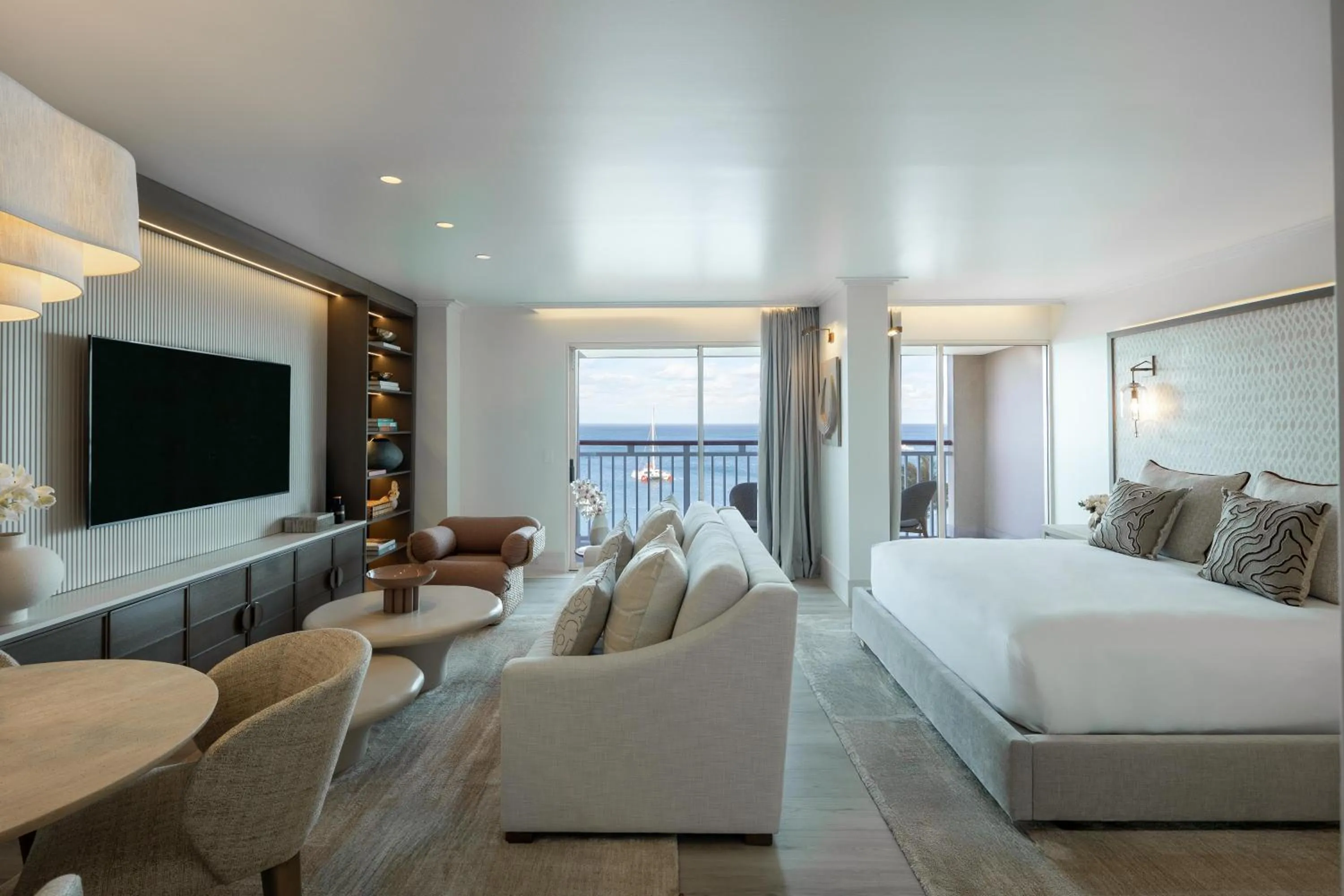 Bedroom, Bed in Hyatt Regency Aruba Resort & Casino