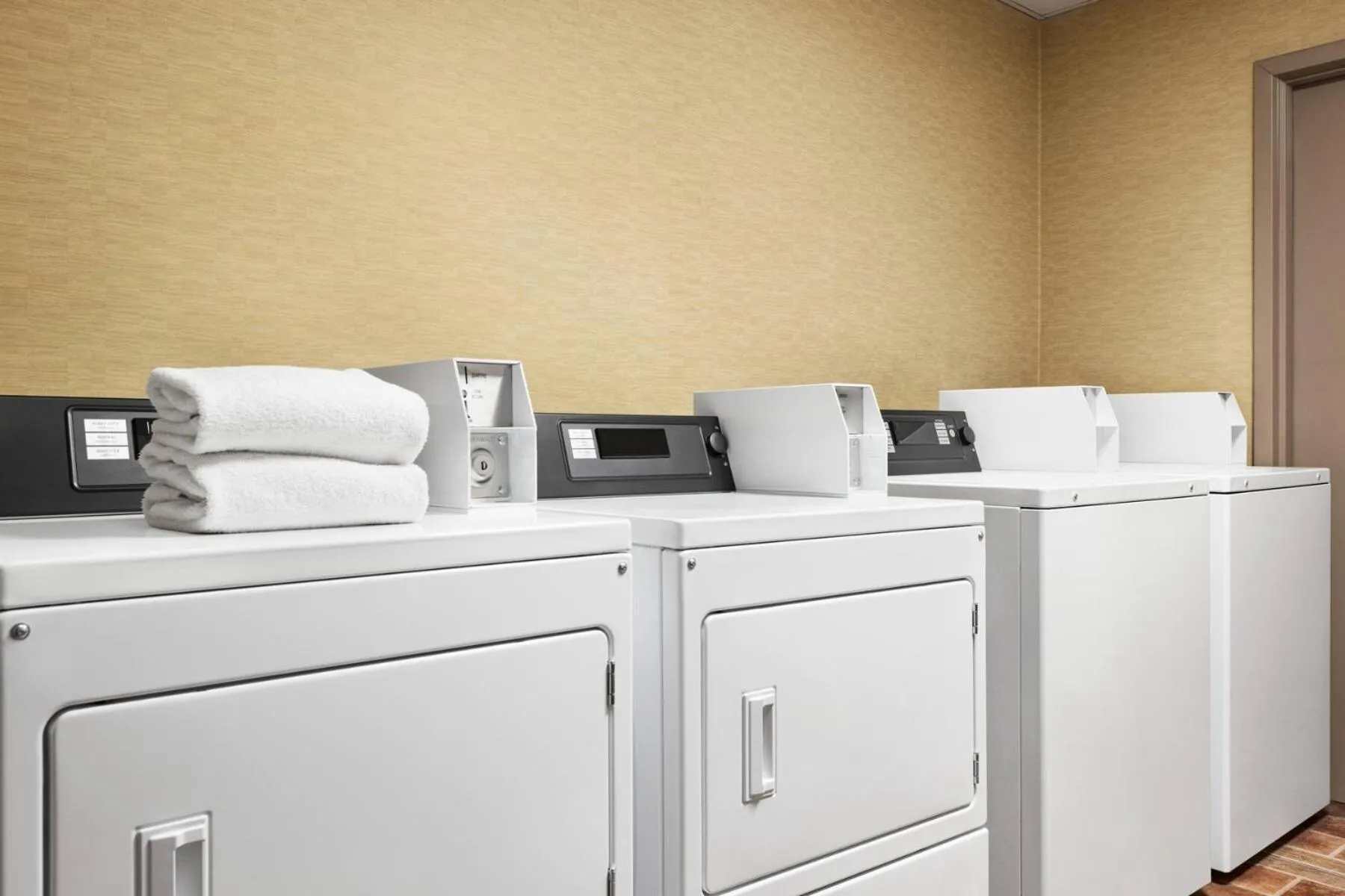 Garner Hotel Totowa by IHG