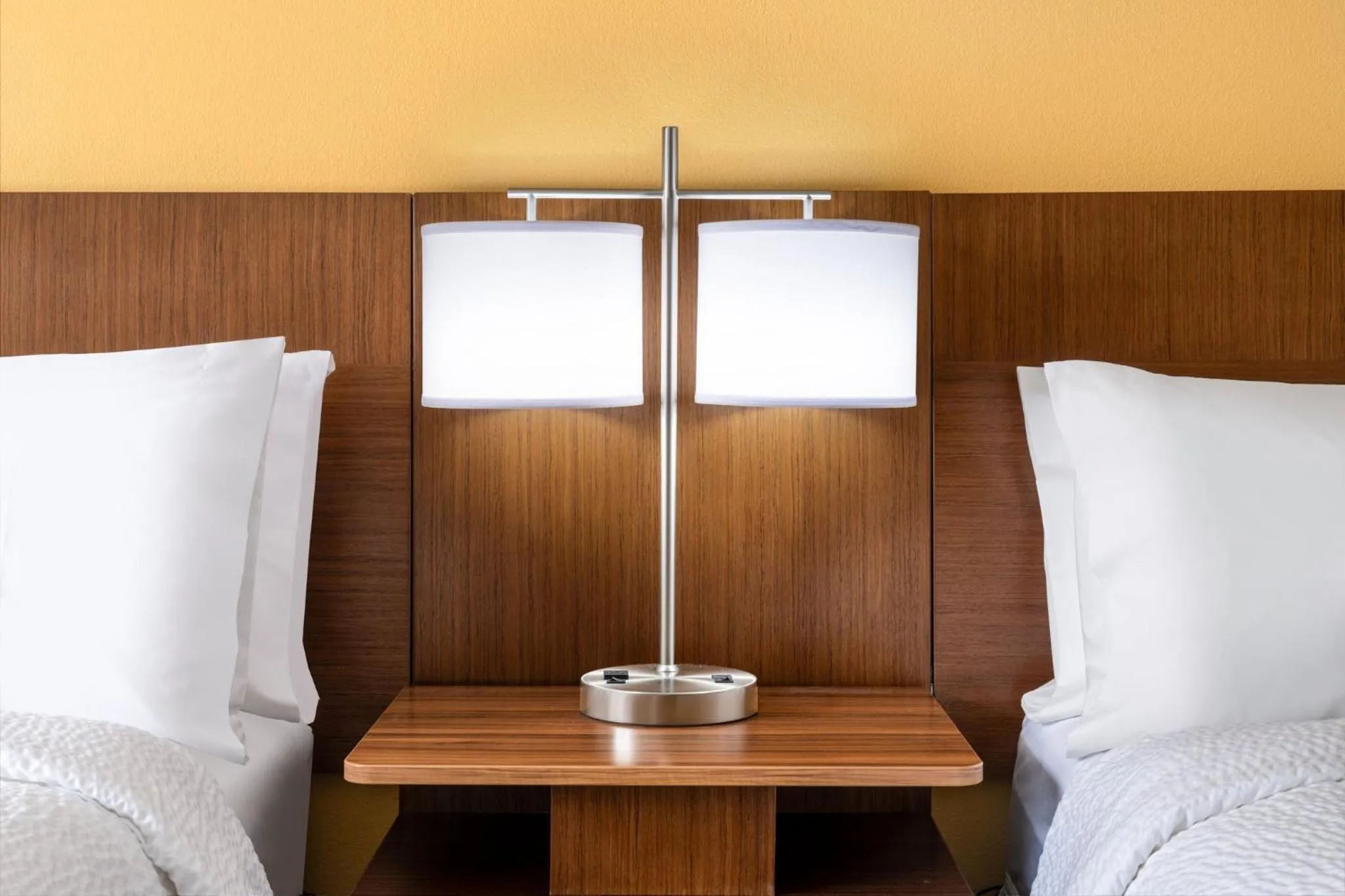 Photo of the whole room, Bed in Garner Hotel Totowa by IHG