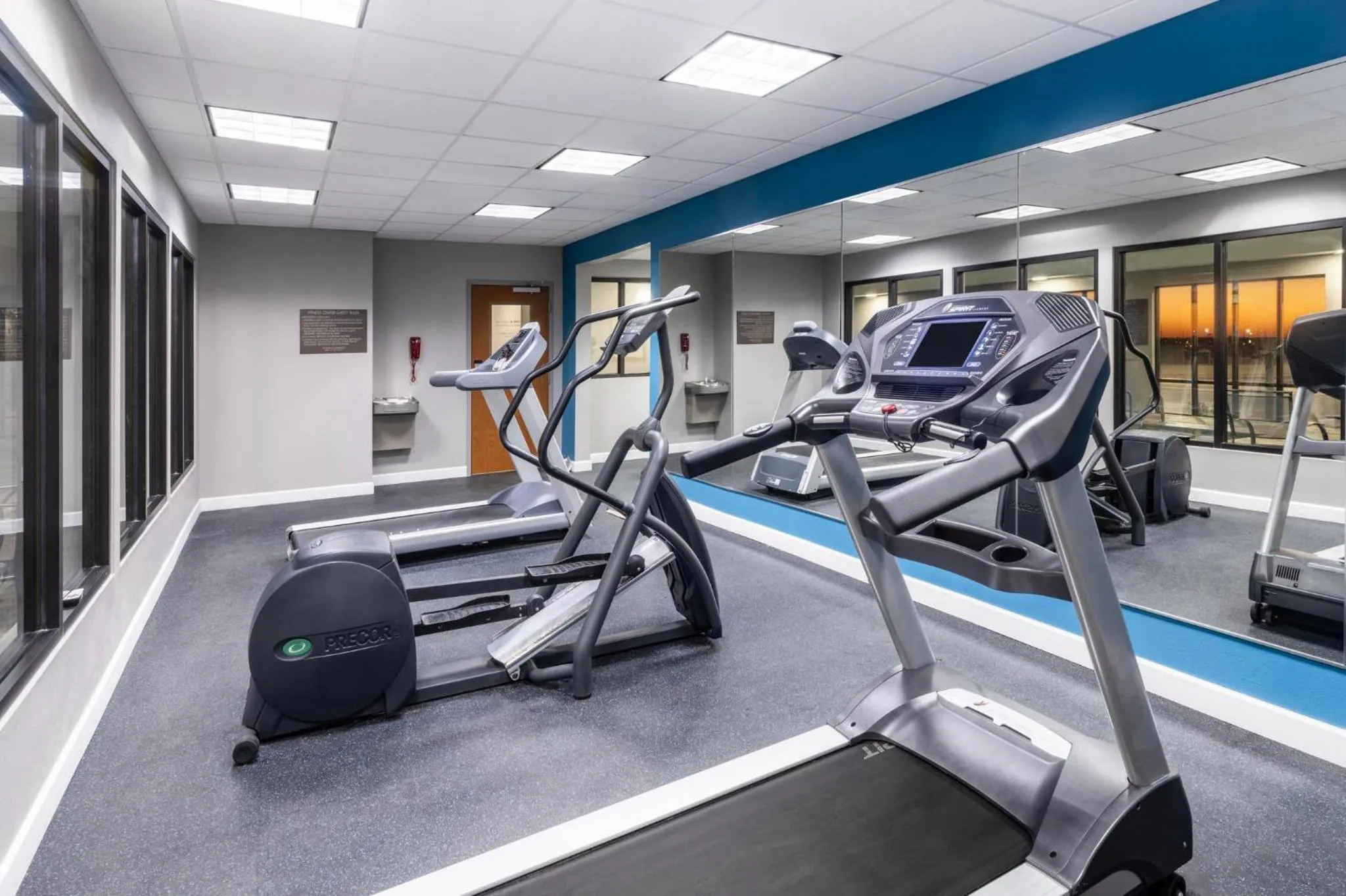 Fitness centre/facilities in Garner Hotel Totowa by IHG