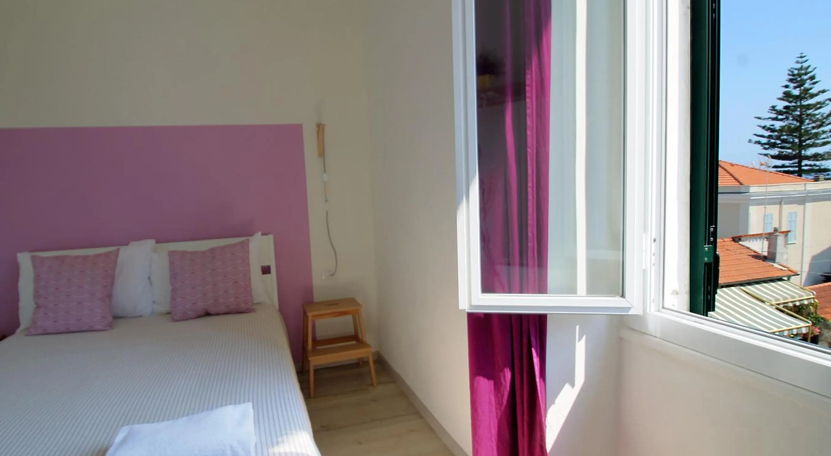 View (from property/room), Bed in Hotel Elandra