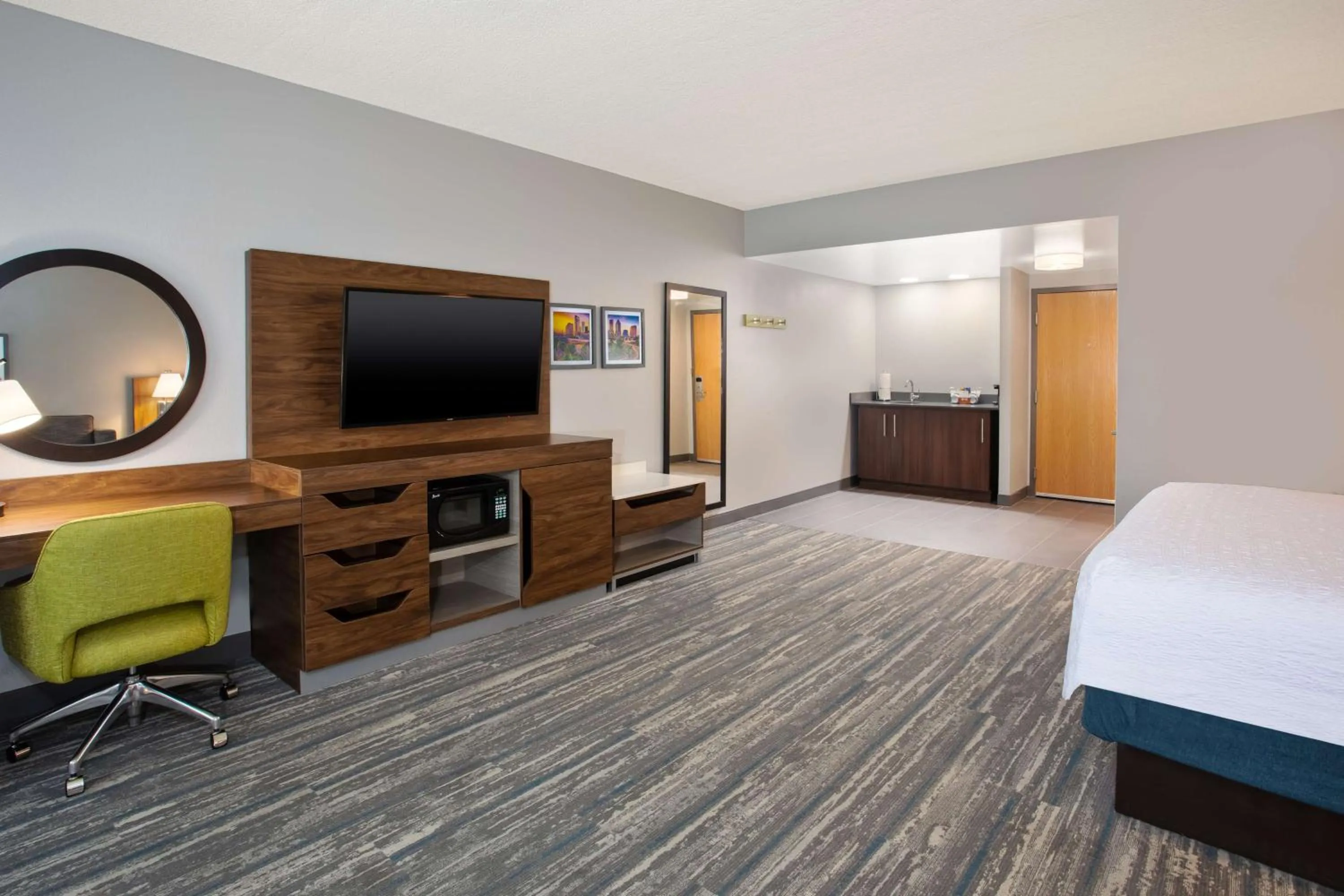 Bedroom, Bed in Hampton Inn & Suites Tampa East Casino Area