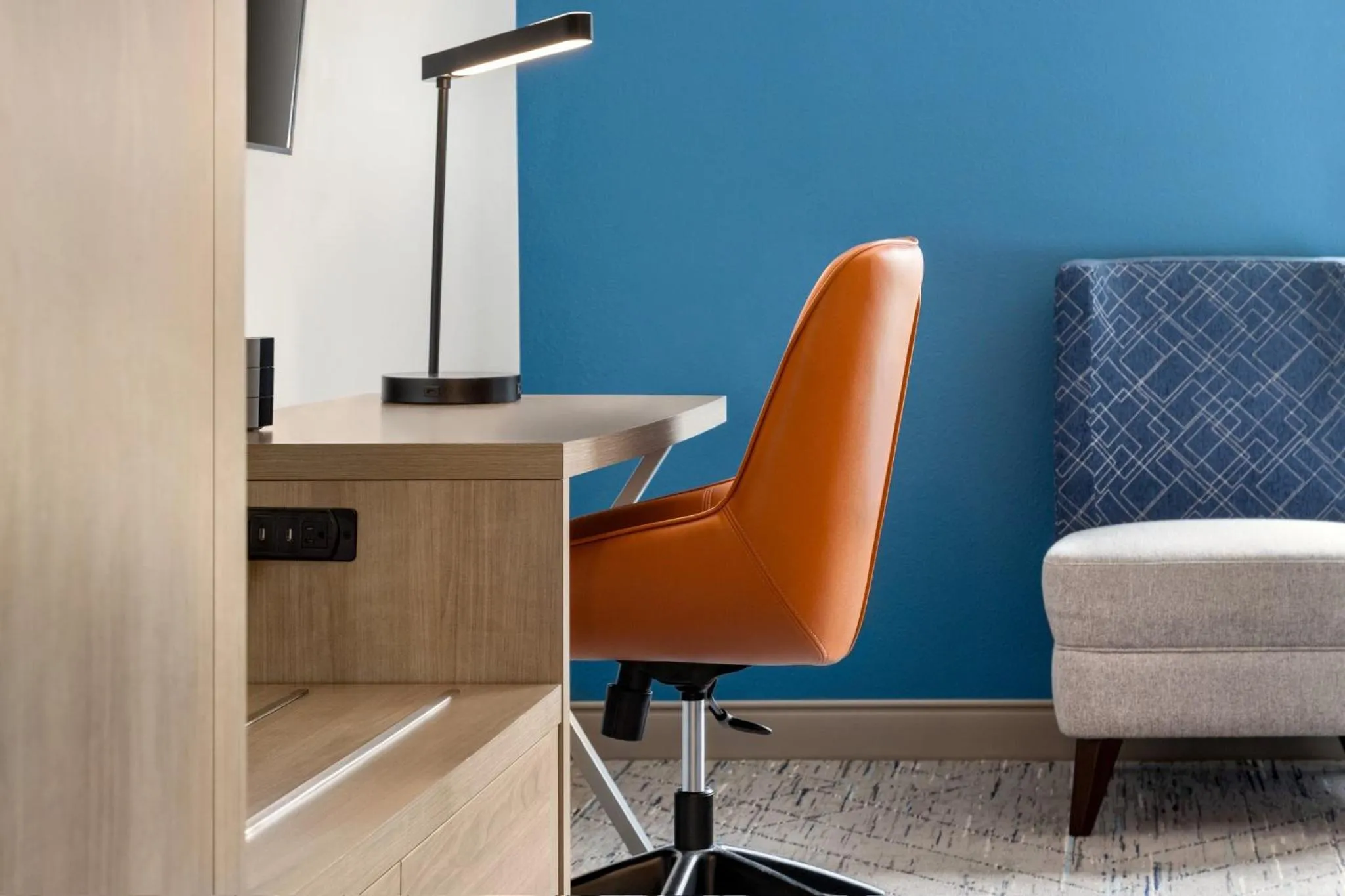 Photo of the whole room in Holiday Inn Express Birmingham Irondale East by IHG