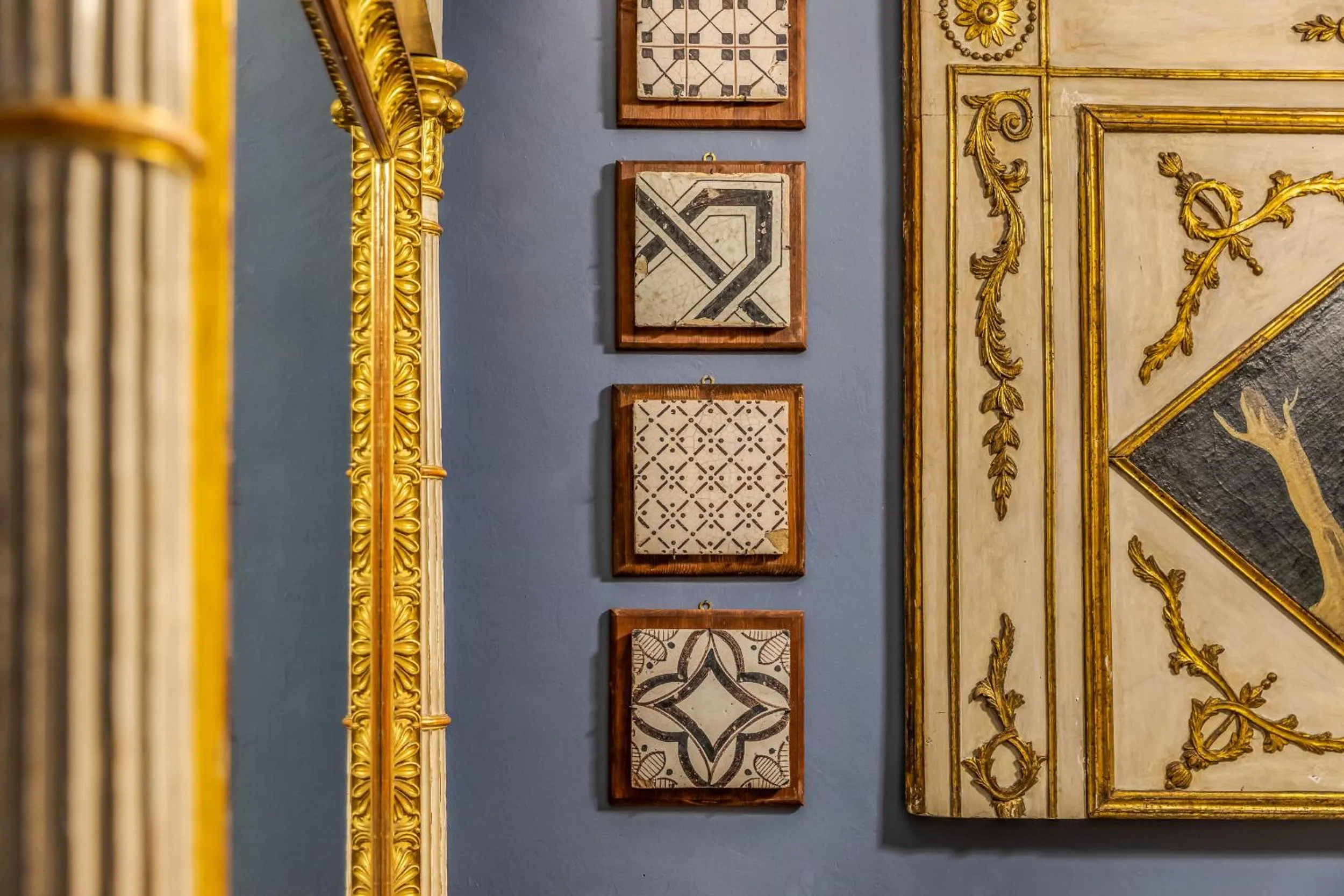 Decorative detail in Le Stanze al Genio di Darlon