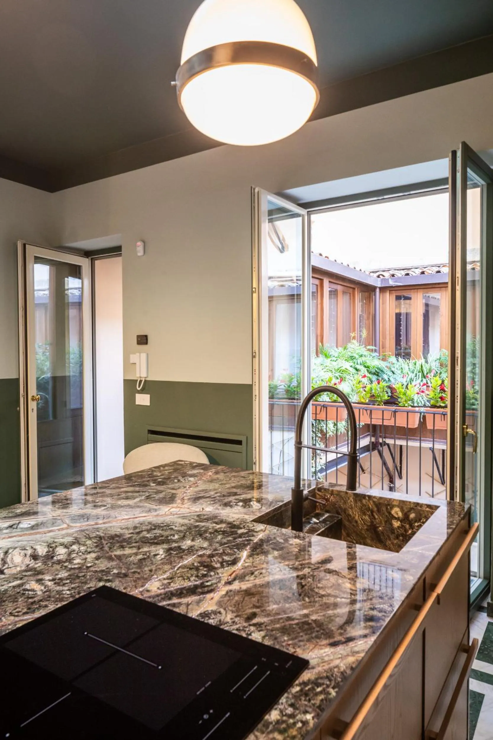 kitchen in Le Stanze al Genio di Darlon