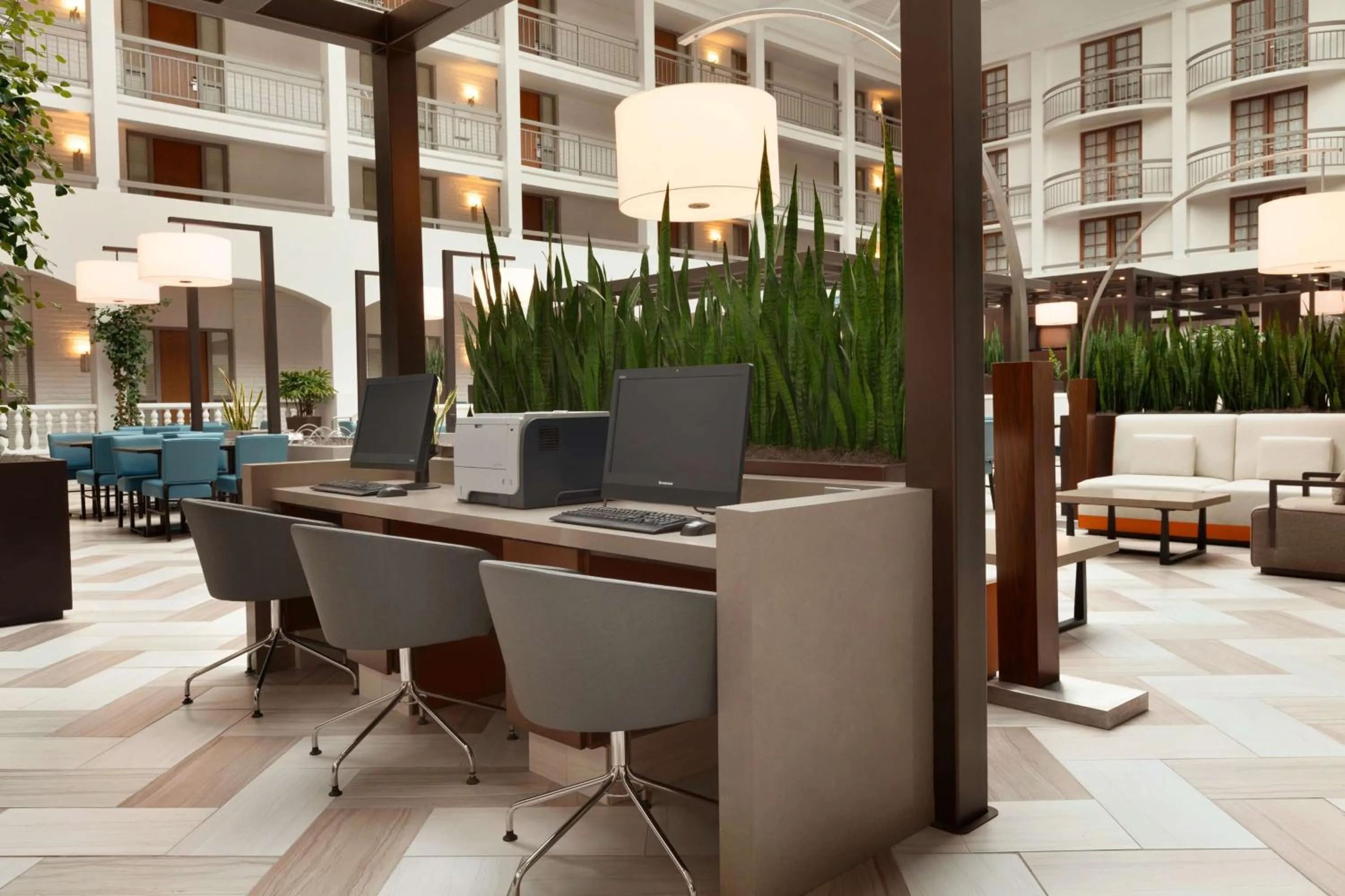 Lobby or reception in Embassy Suites San Luis Obispo