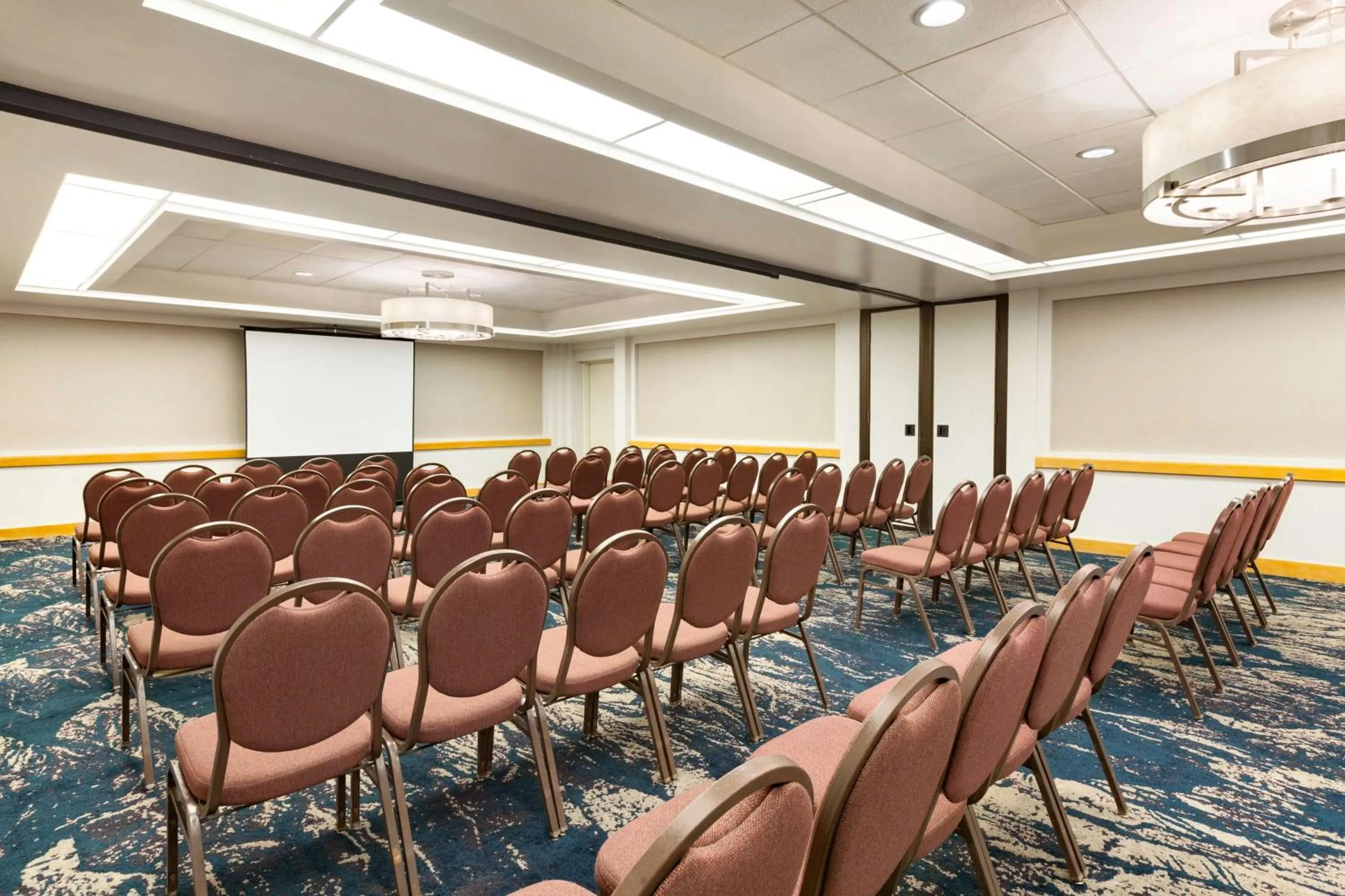 Meeting/conference room in Embassy Suites San Luis Obispo