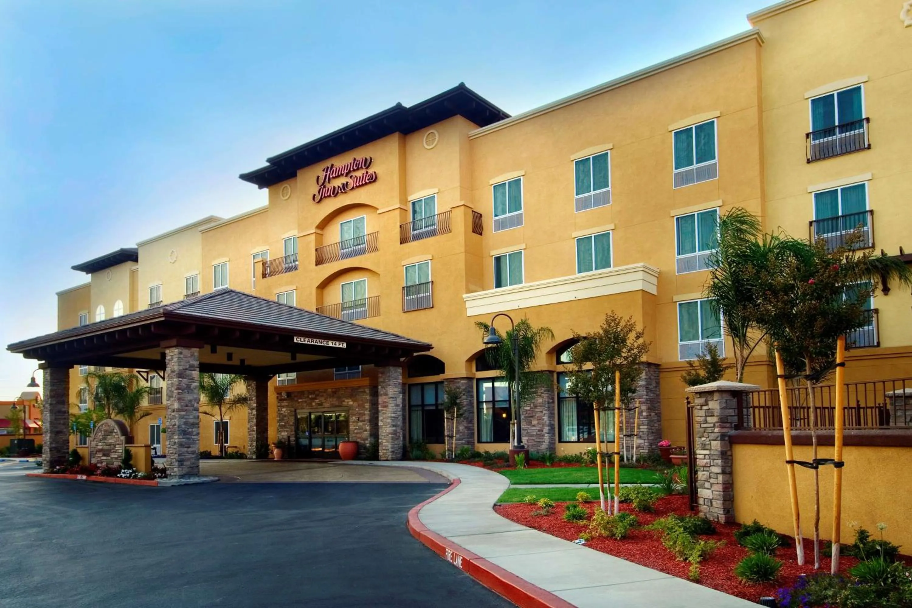 Property building in Hampton Inn & Suites Lodi