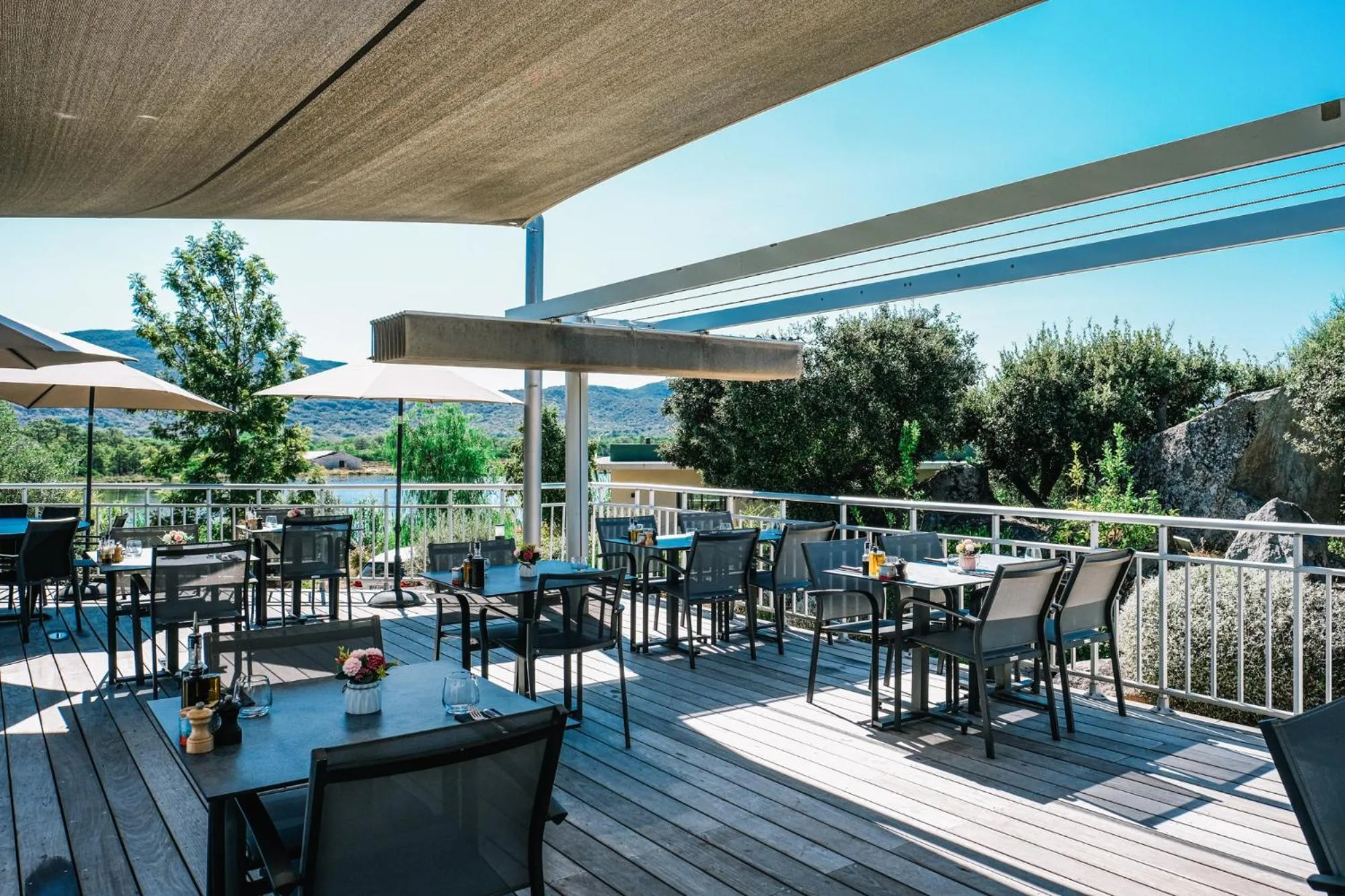 Restaurant/places to eat in Hotel Costa Salina