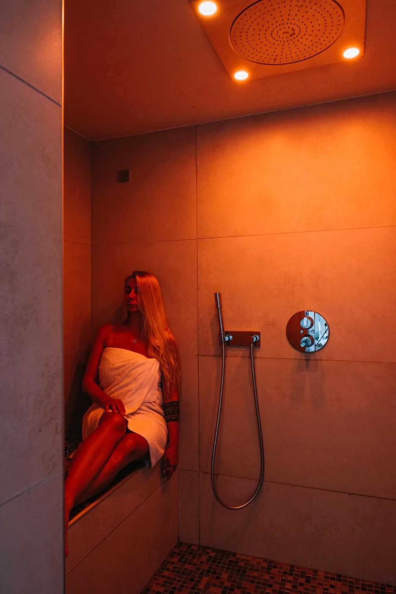 Steam room in Hotel Costa Salina