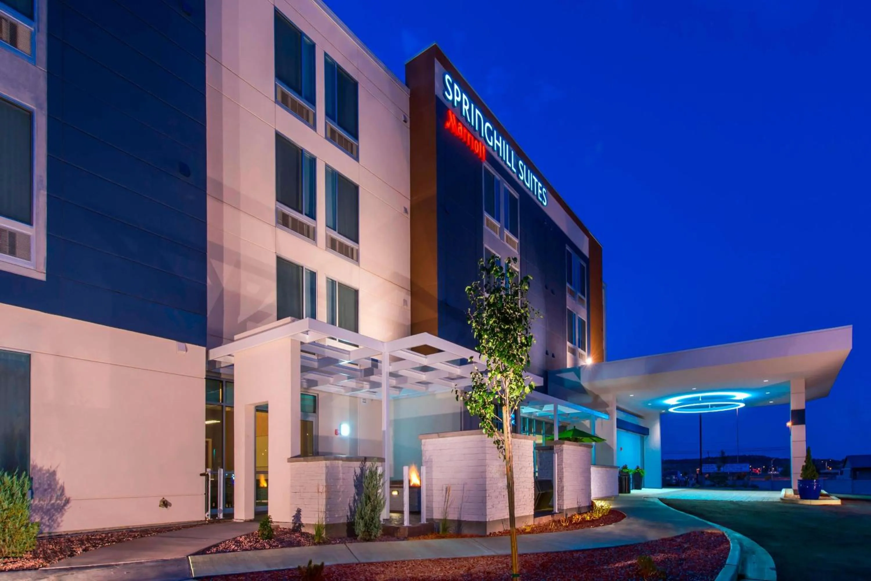 Property building in SpringHill Suites by Marriott Gallup