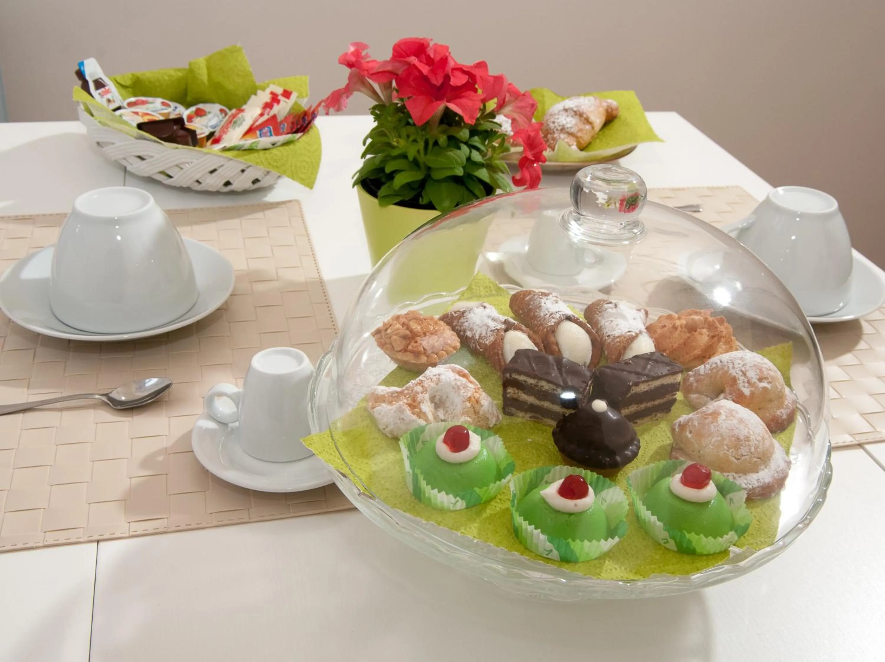 Italian breakfast in B&B Notti Sikane