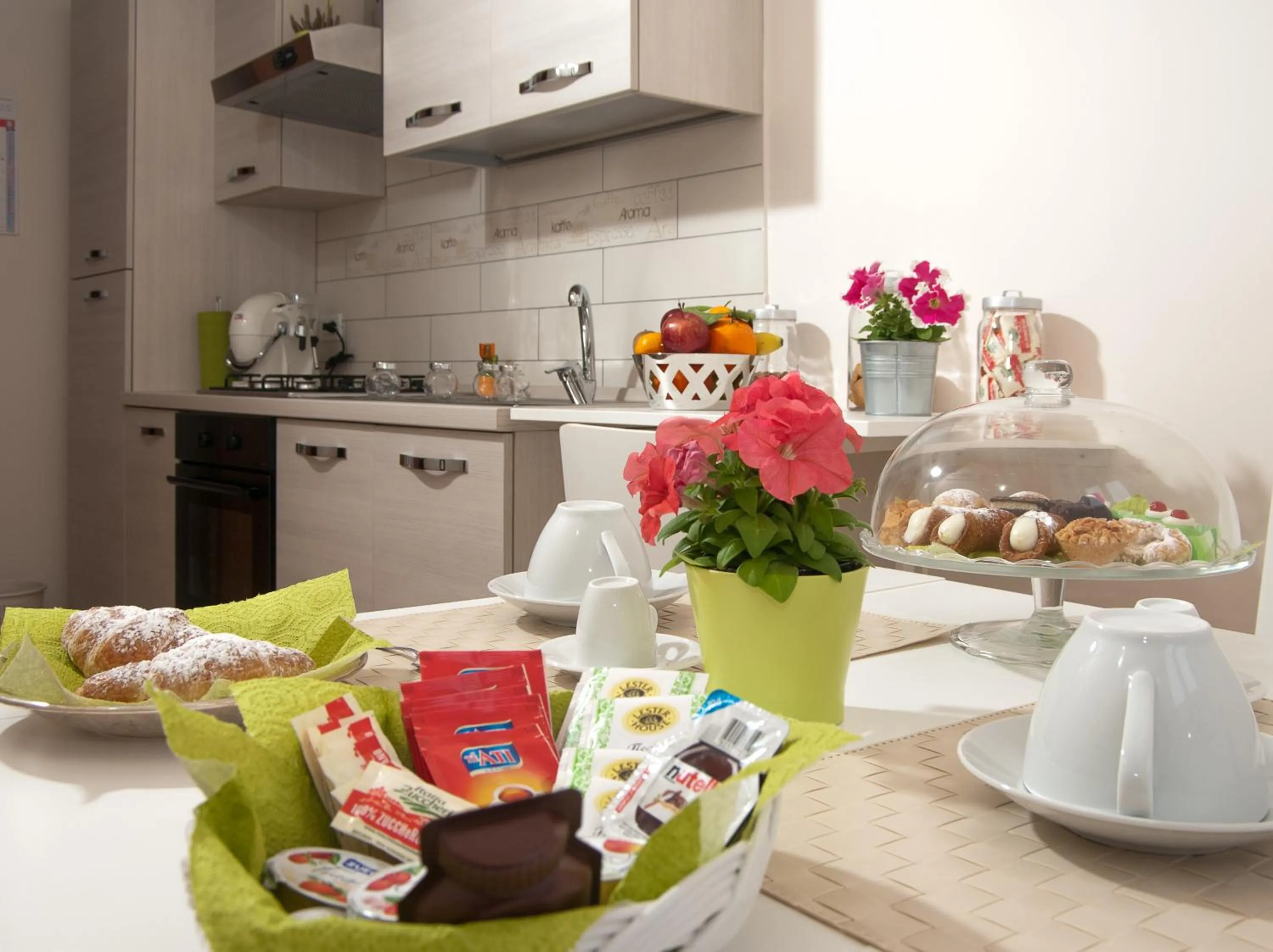 Kitchen or kitchenette in B&B Notti Sikane