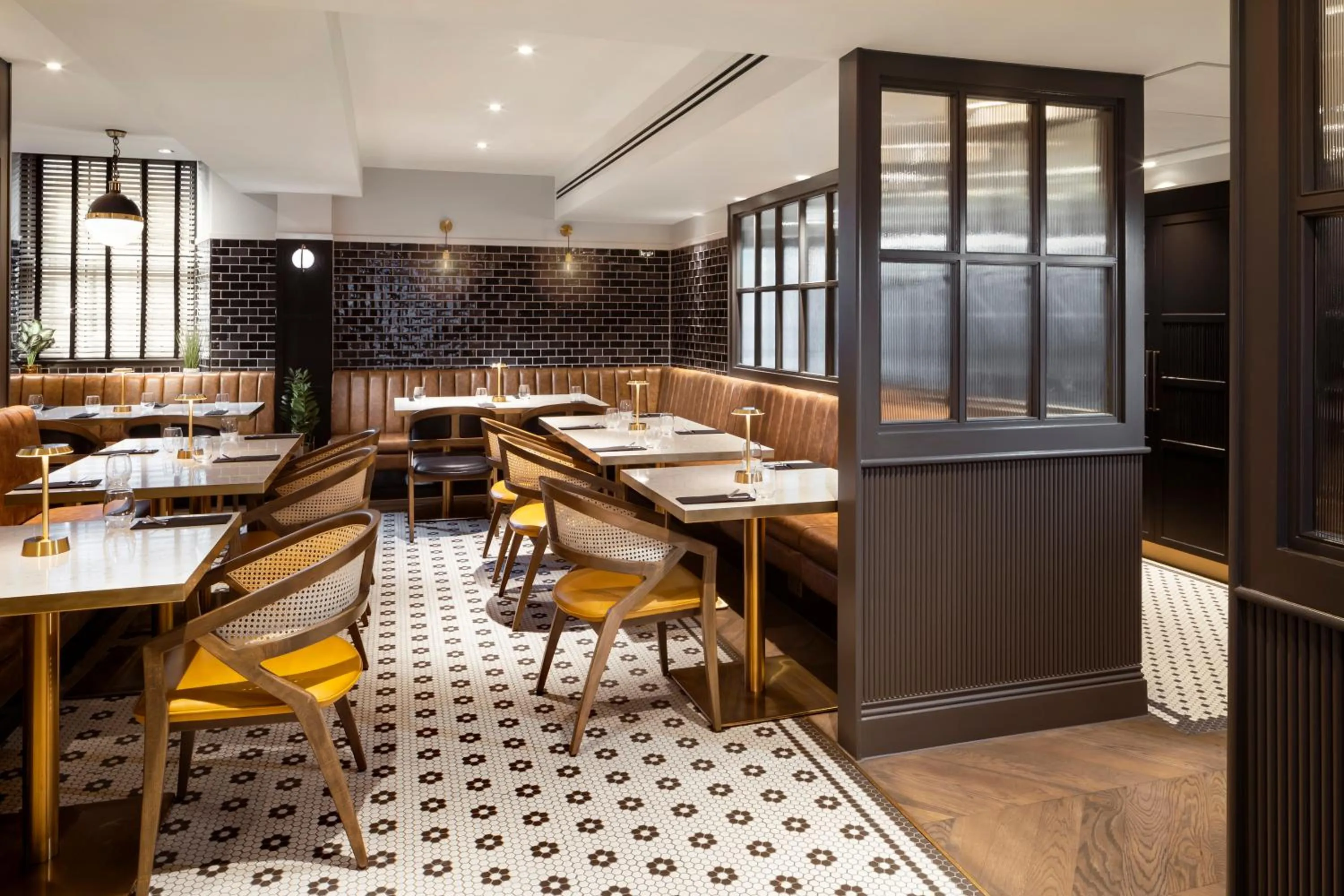 Restaurant/places to eat in Courtyard by Marriott Edinburgh