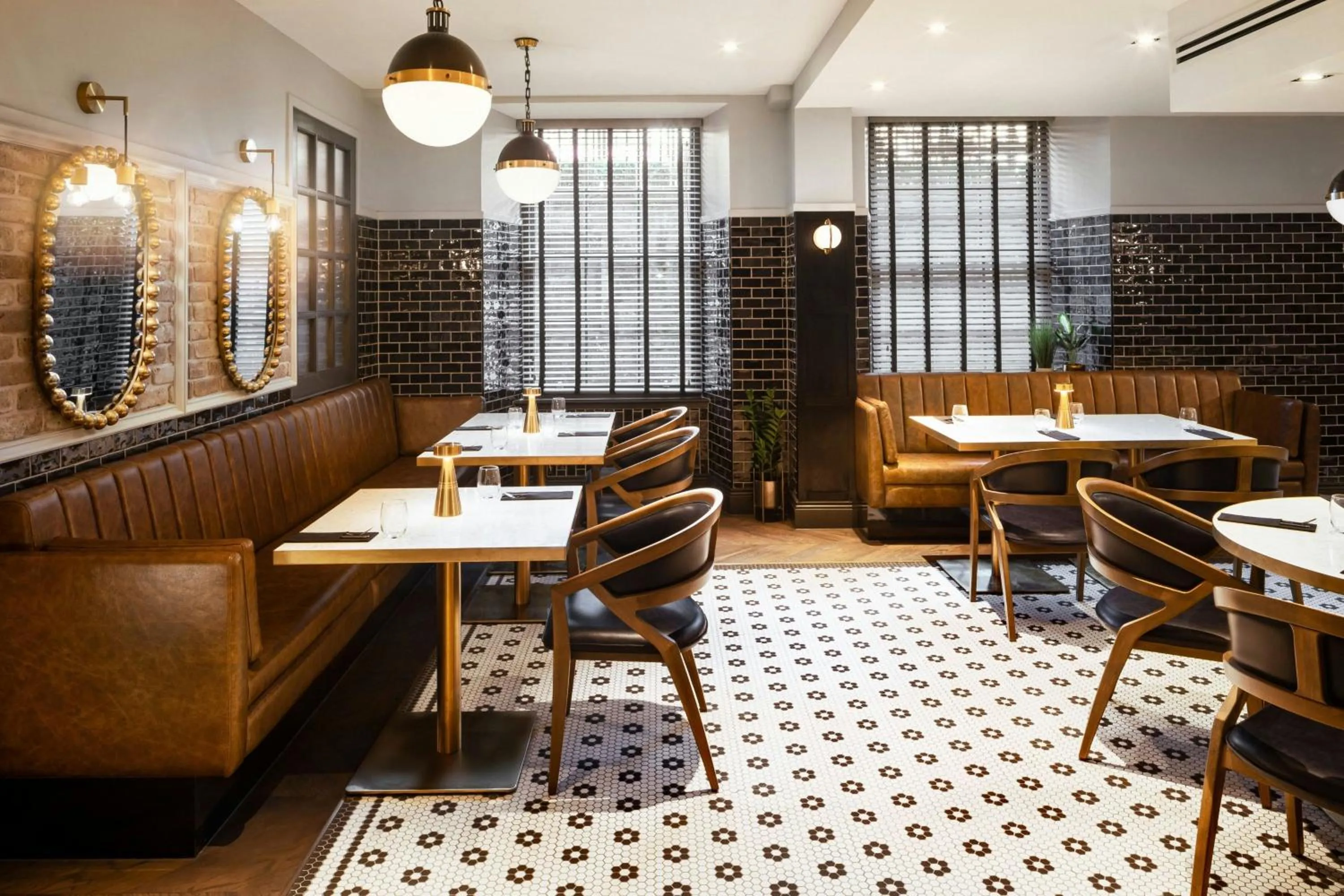 Restaurant/places to eat in Courtyard by Marriott Edinburgh