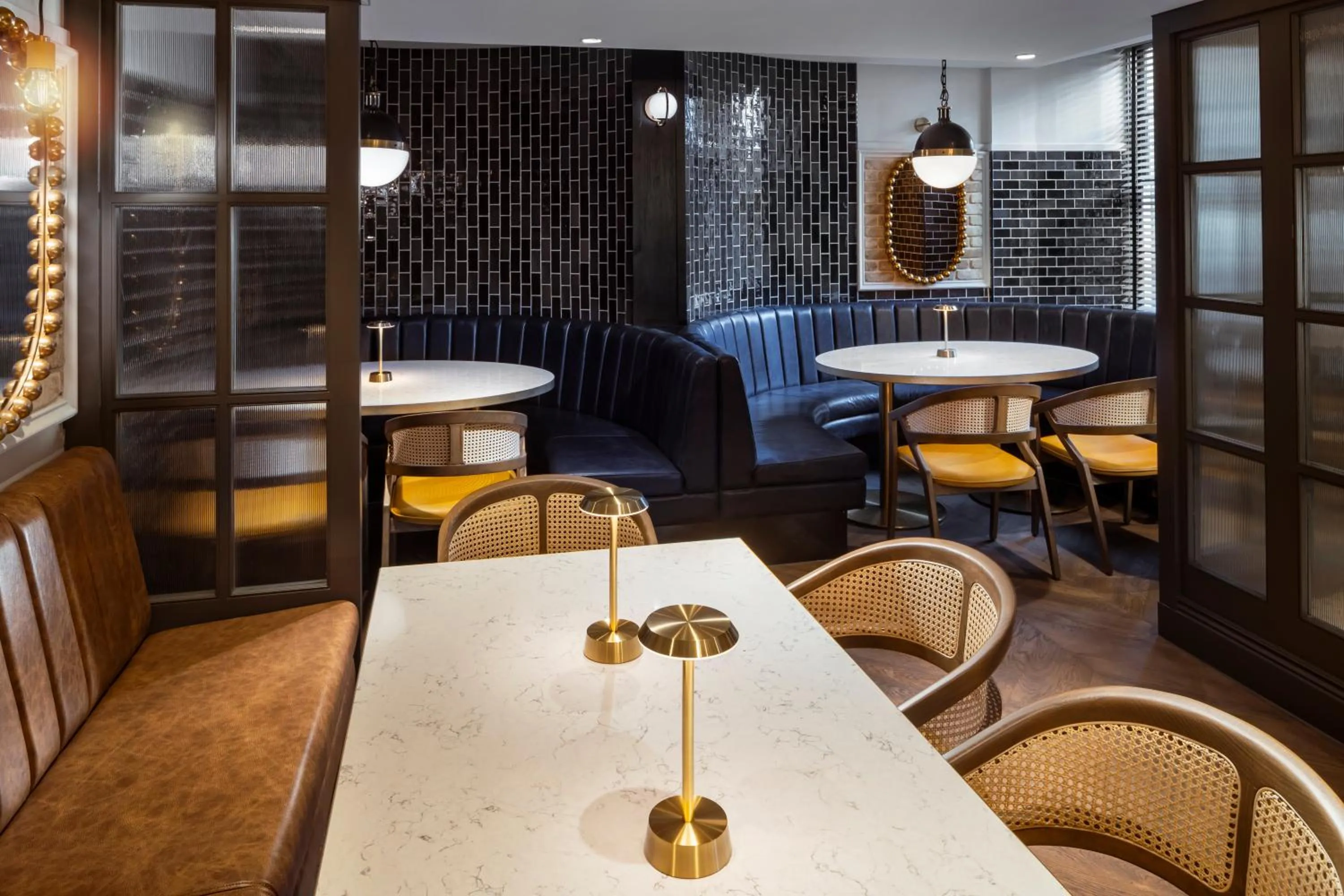 Restaurant/places to eat in Courtyard by Marriott Edinburgh