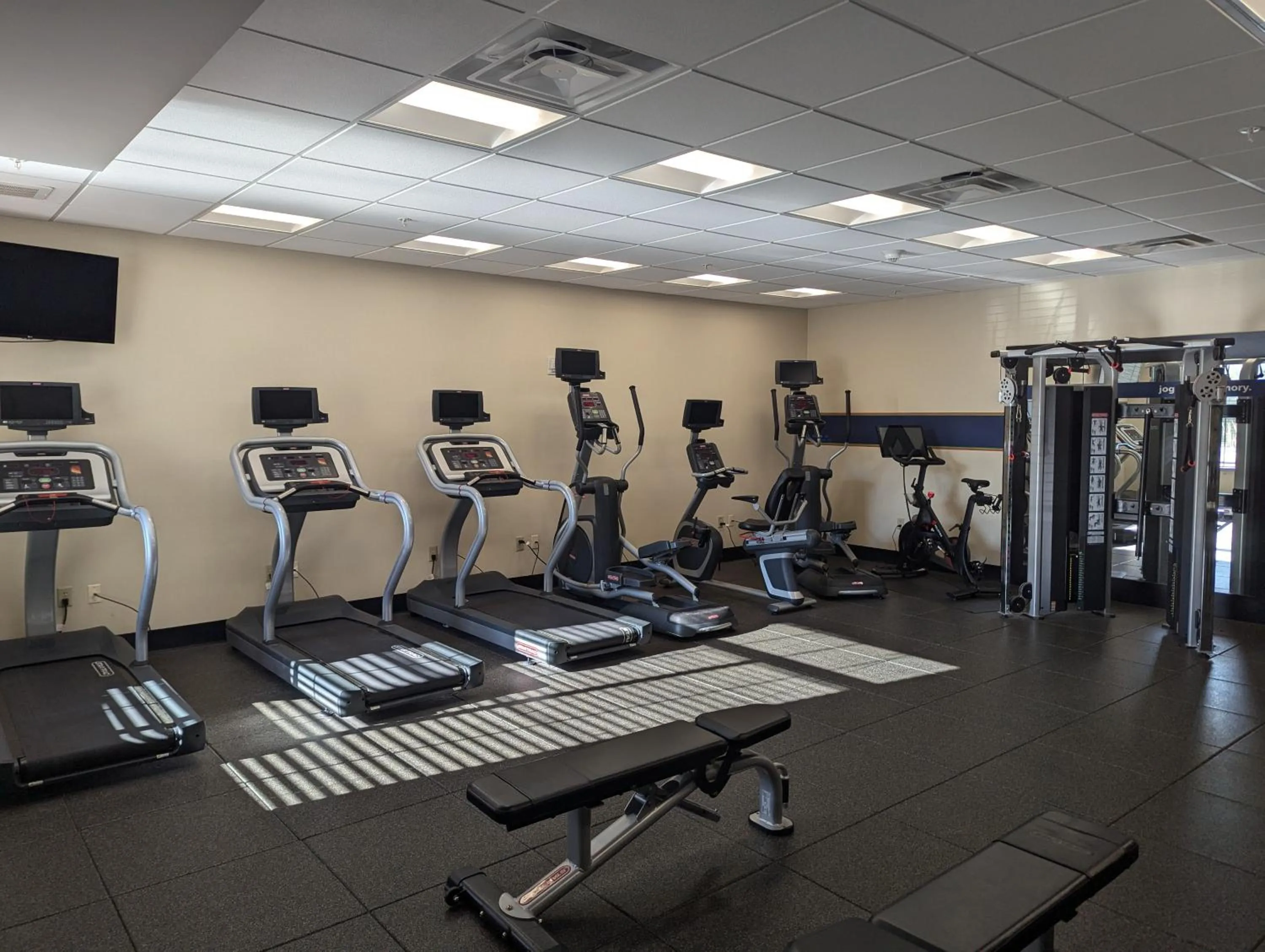 Fitness centre/facilities in Hampton Inn & Suites Cazenovia, NY