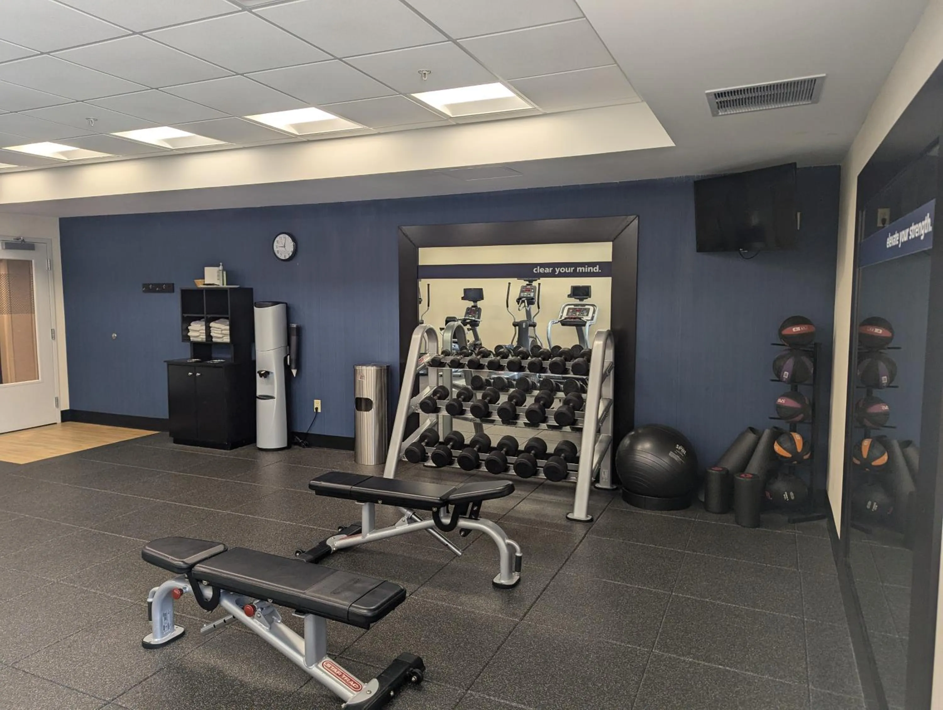 Fitness centre/facilities in Hampton Inn & Suites Cazenovia, NY