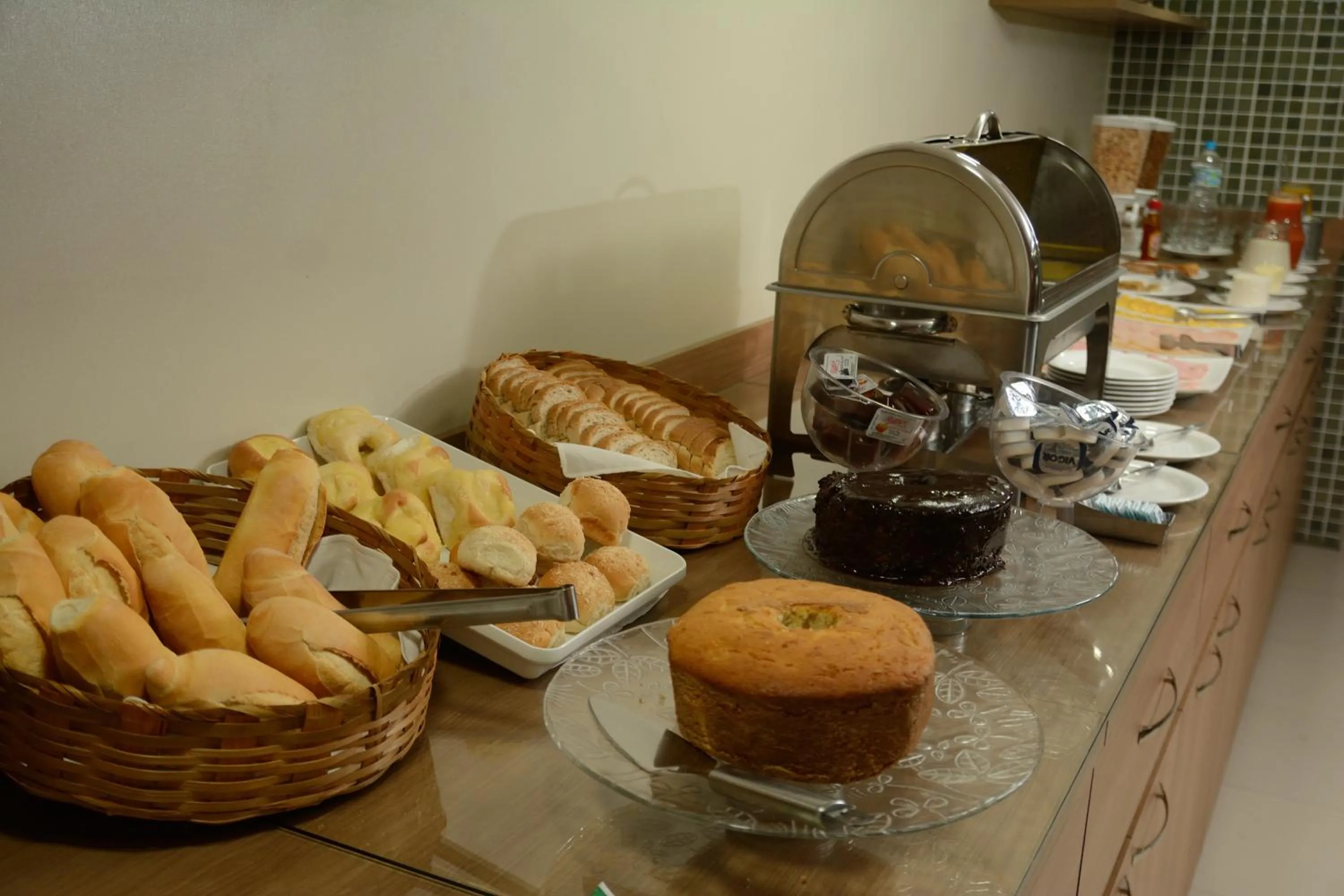 Restaurant/places to eat in Mont Blanc Suites Duque de Caxias