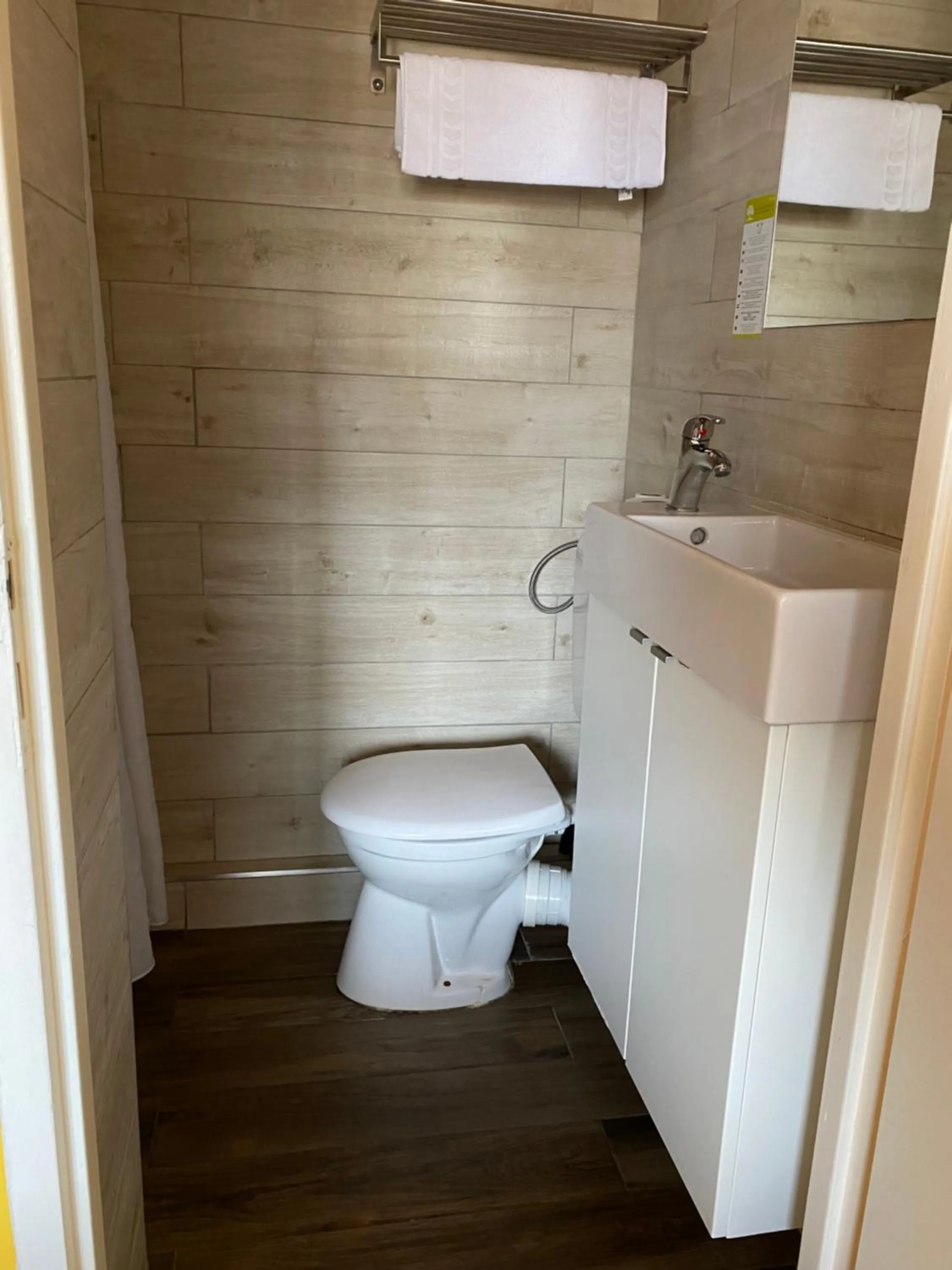 Property building in Hôtel du Château