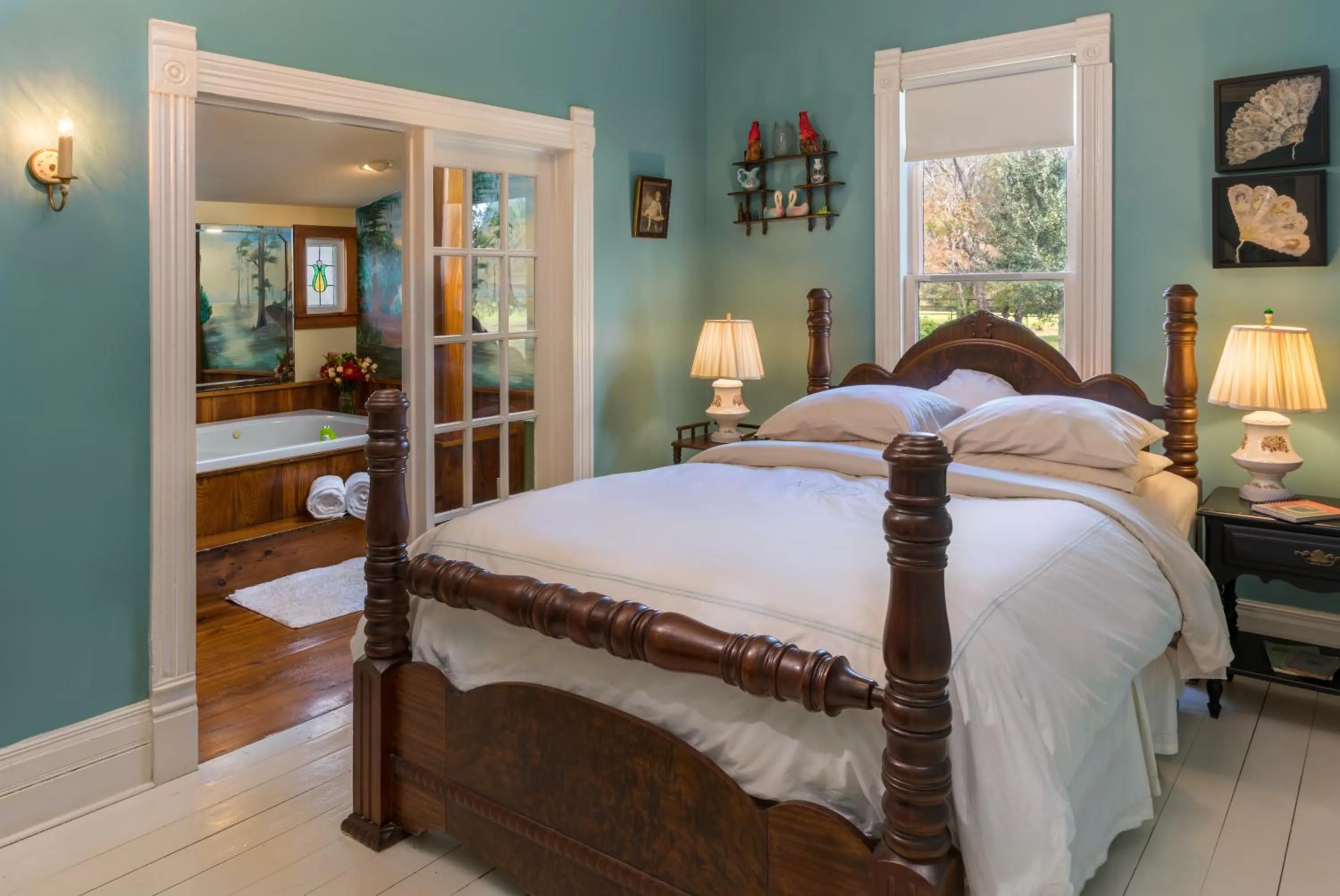 Bedroom in Maison D'Memoire Bed & Breakfast Cottages