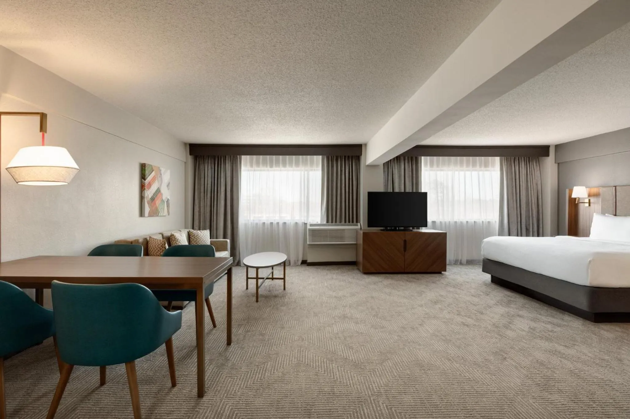 Bedroom, Bed in Holiday Inn Virginia Beach - Norfolk by IHG