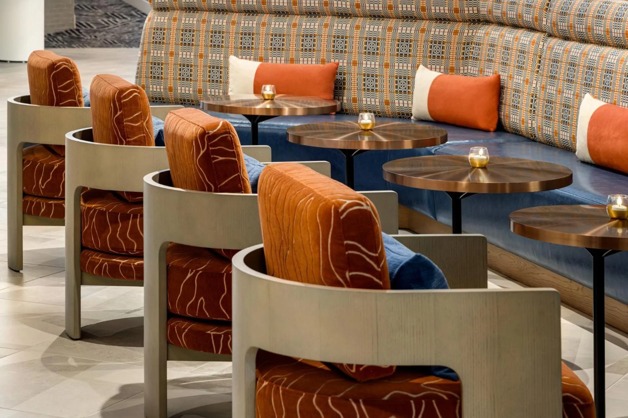 Restaurant/places to eat in Crowne Plaza Virginia Beach Town Center by IHG