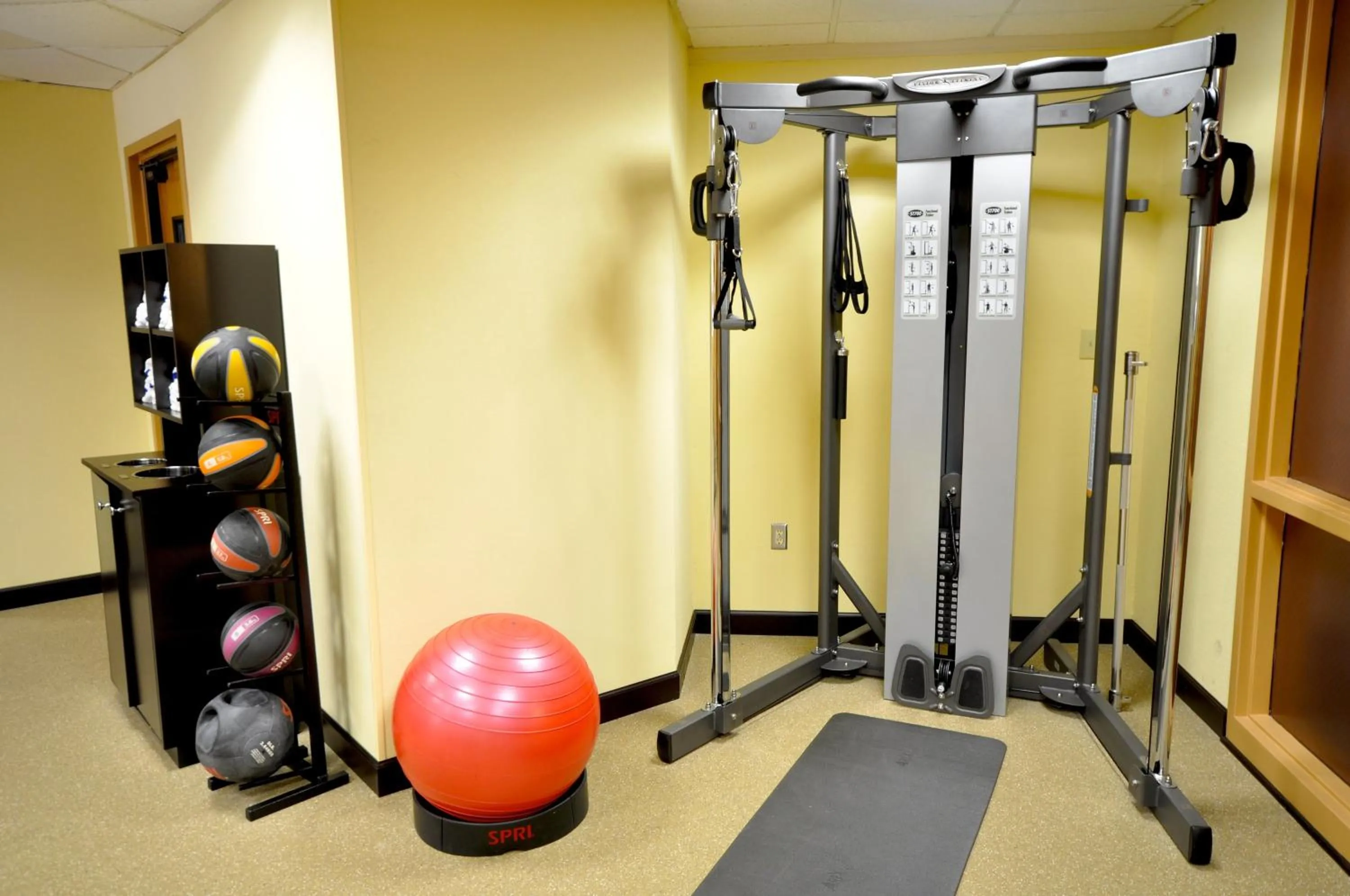 Fitness centre/facilities in Crowne Plaza Virginia Beach Town Center by IHG