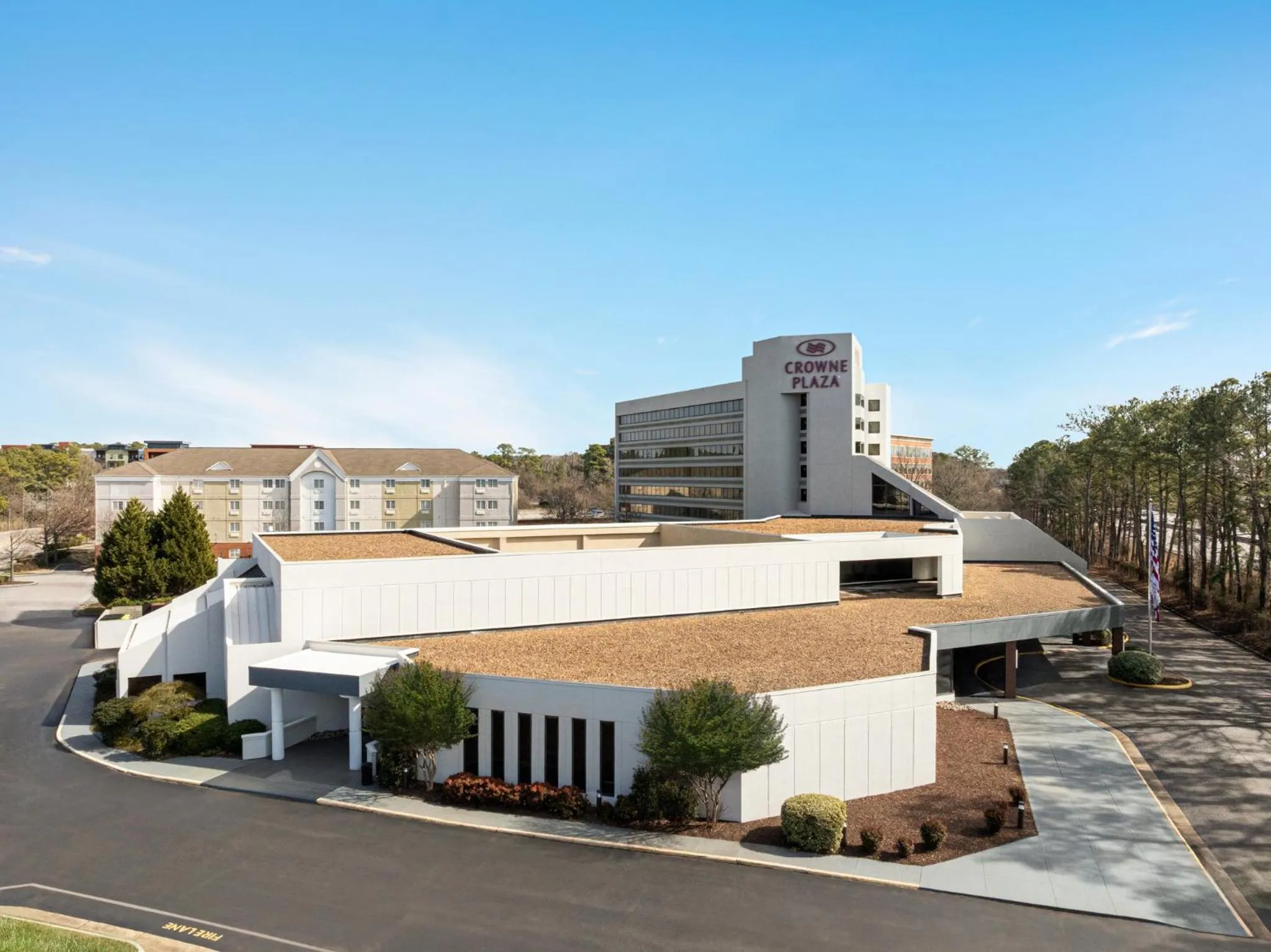 Property building in Crowne Plaza Virginia Beach Town Center by IHG