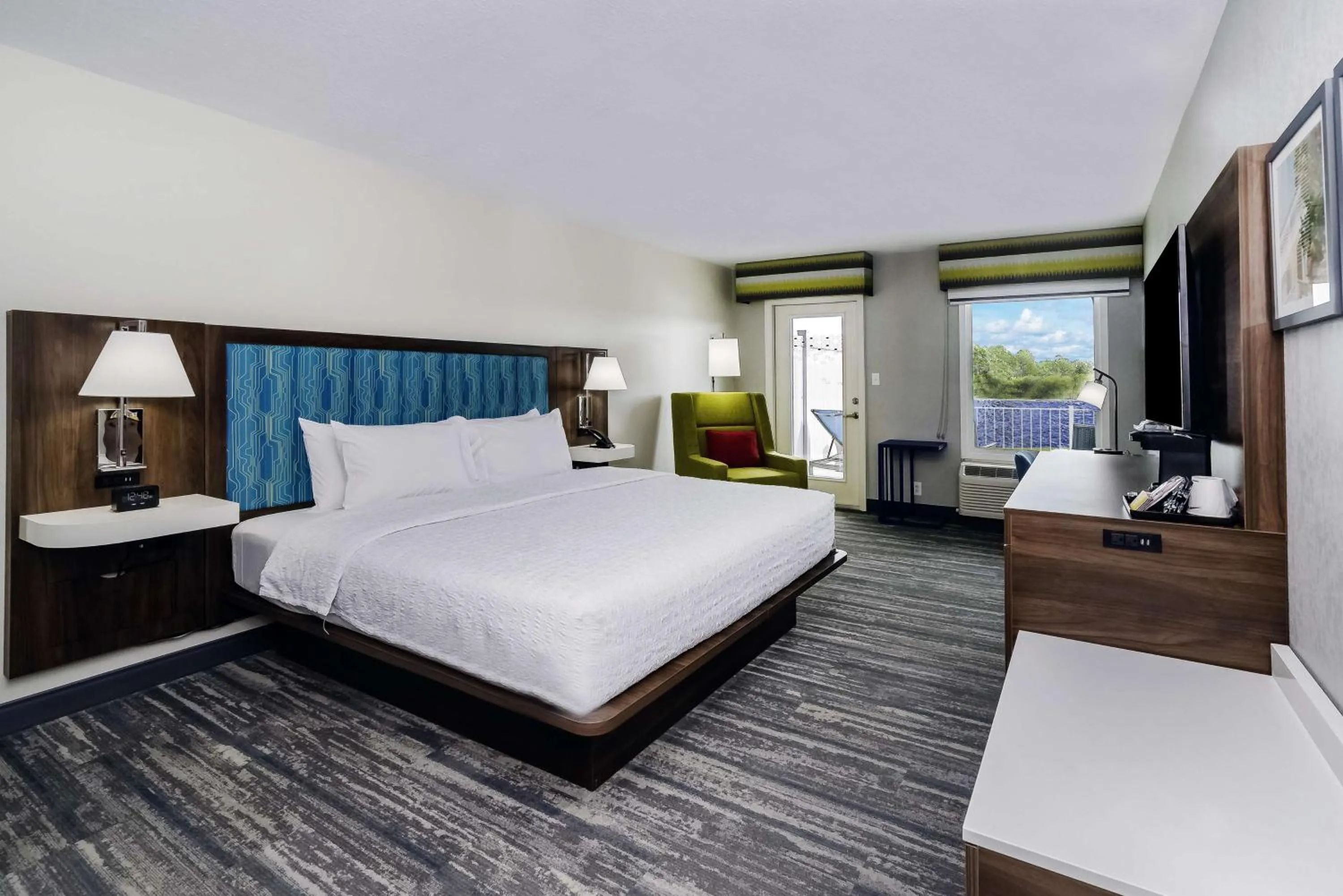 Bed in Hampton Inn Port Charlotte