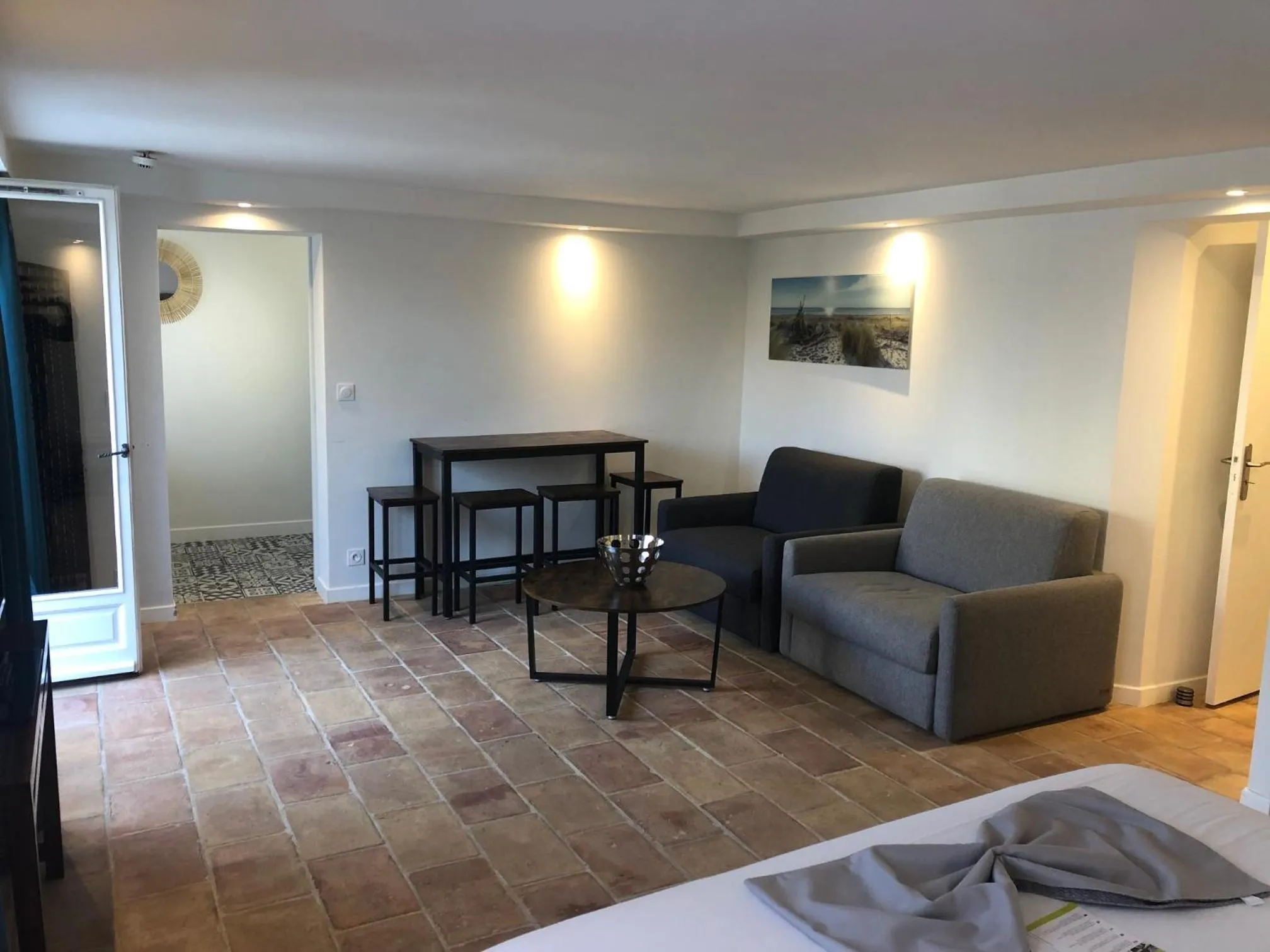 Living room in Hôtel du Bord de Mer "Le Vanillé"