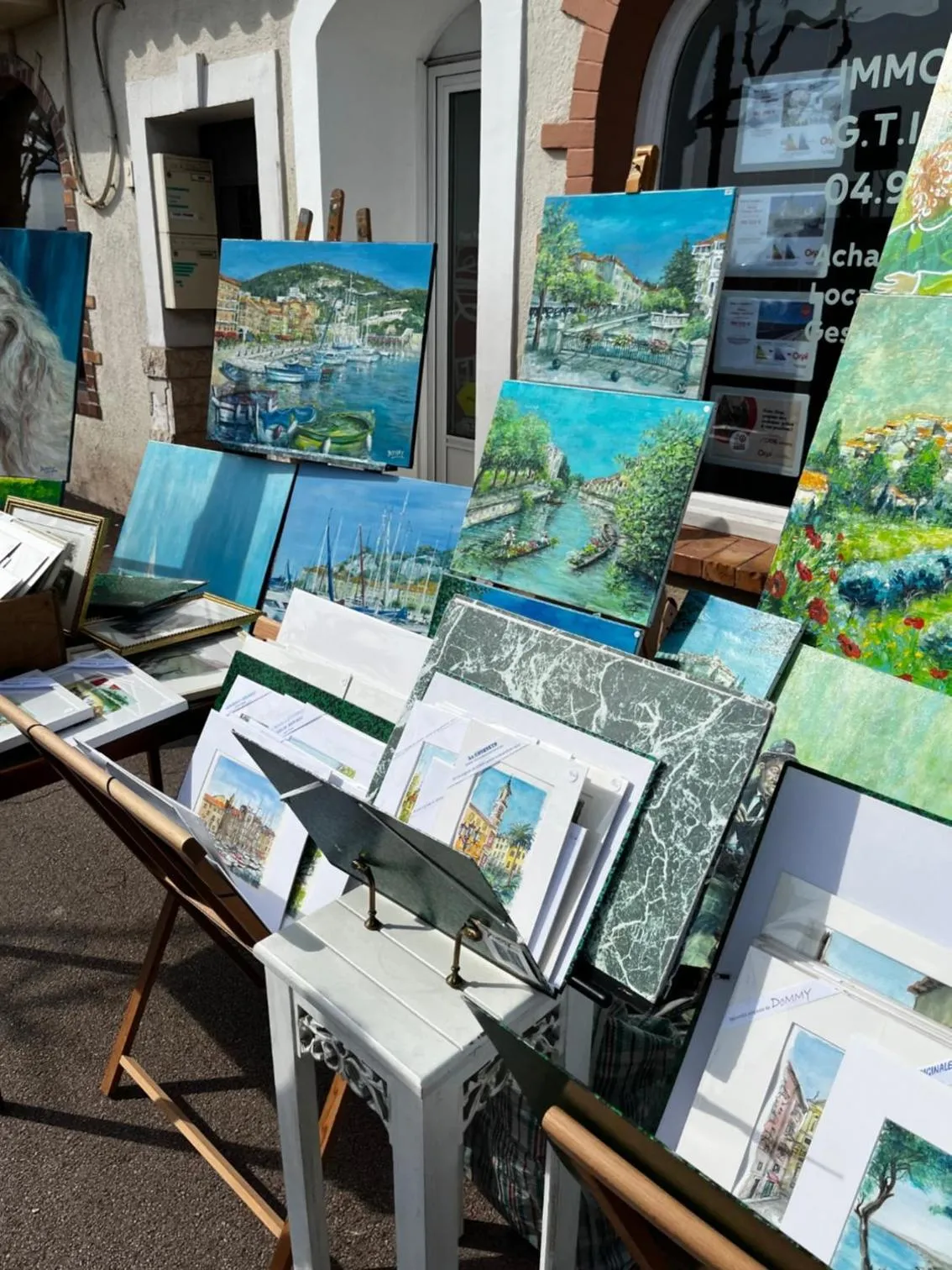 Shopping Area in Hôtel du Bord de Mer "Le Vanillé"