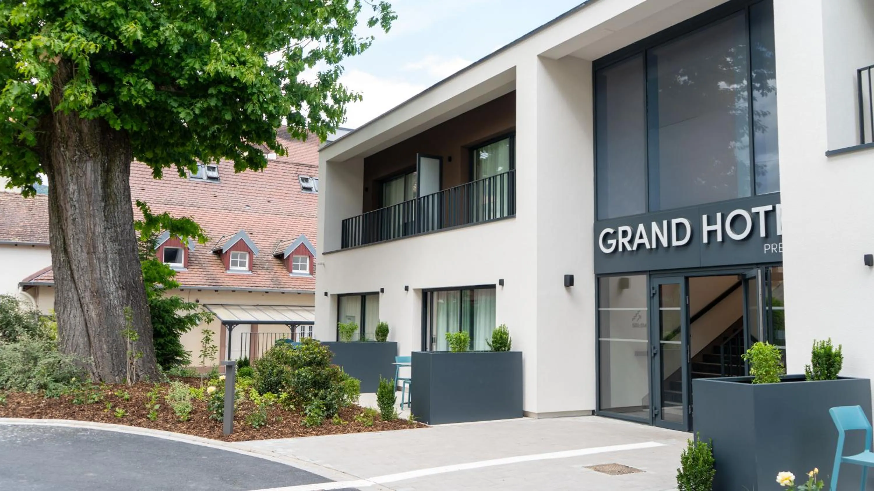 Facade/entrance in Brit Hotel Grand Hotel Munster
