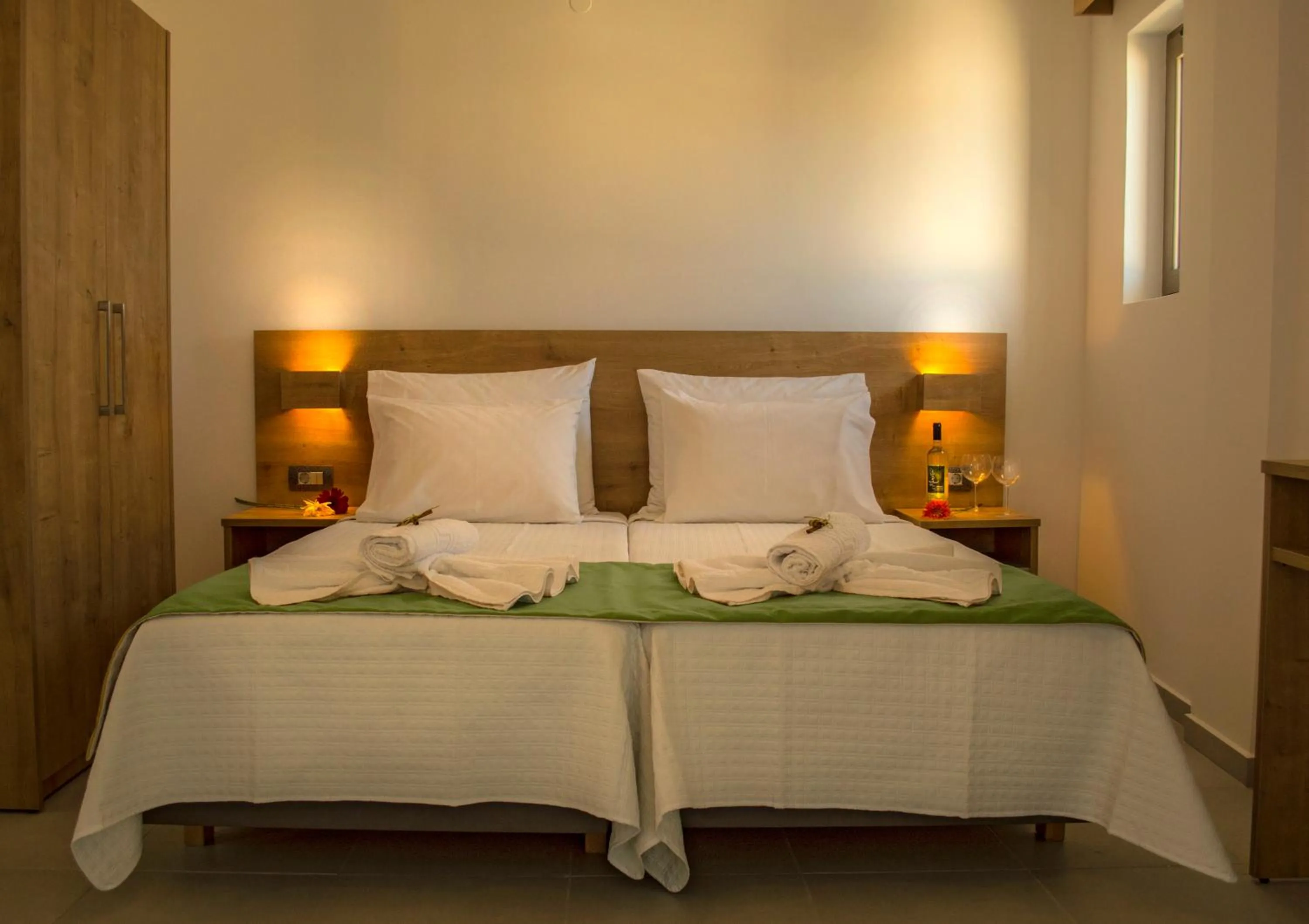 Bedroom, Bed in Castell Hotel