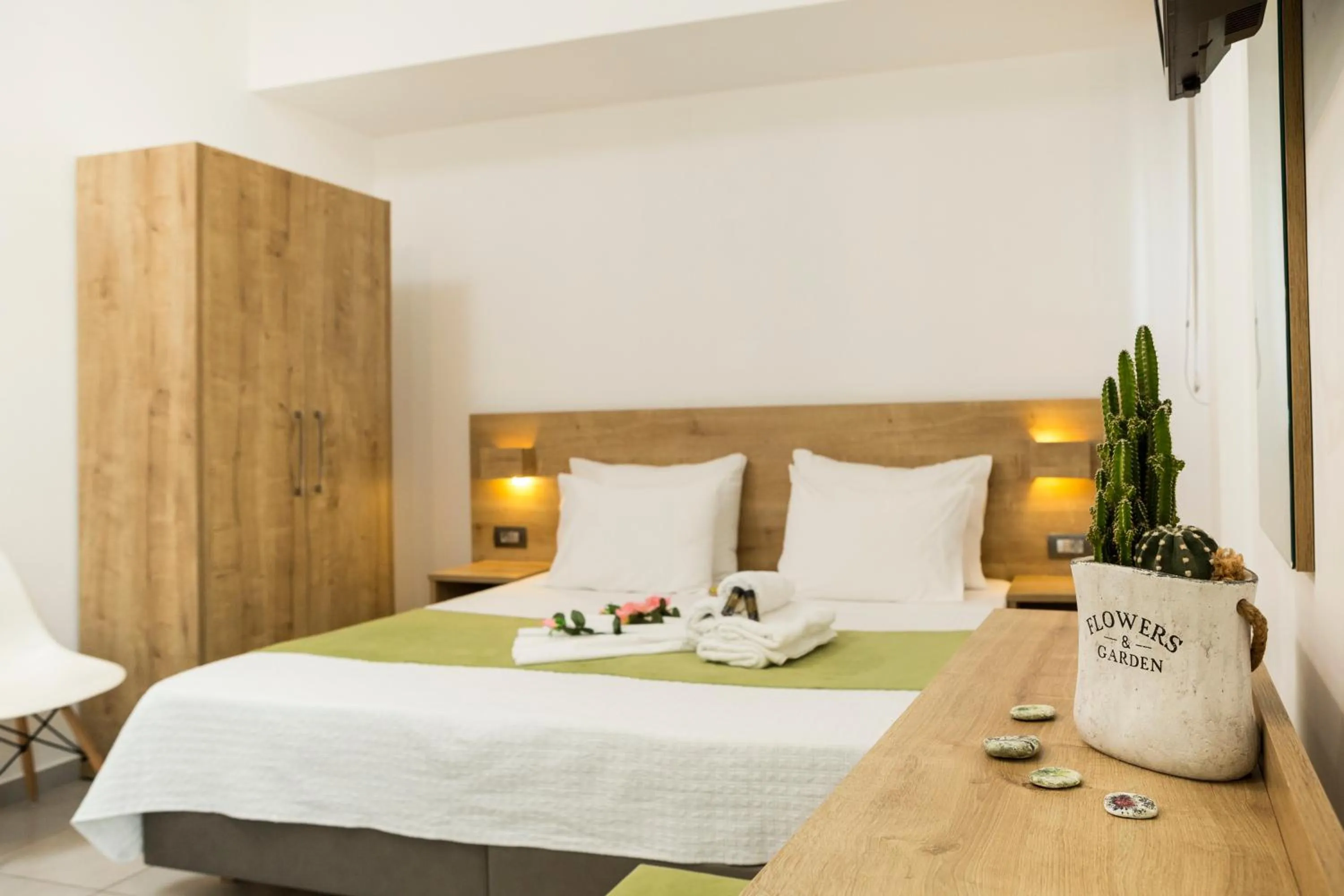 Decorative detail, Bed in Castell Hotel