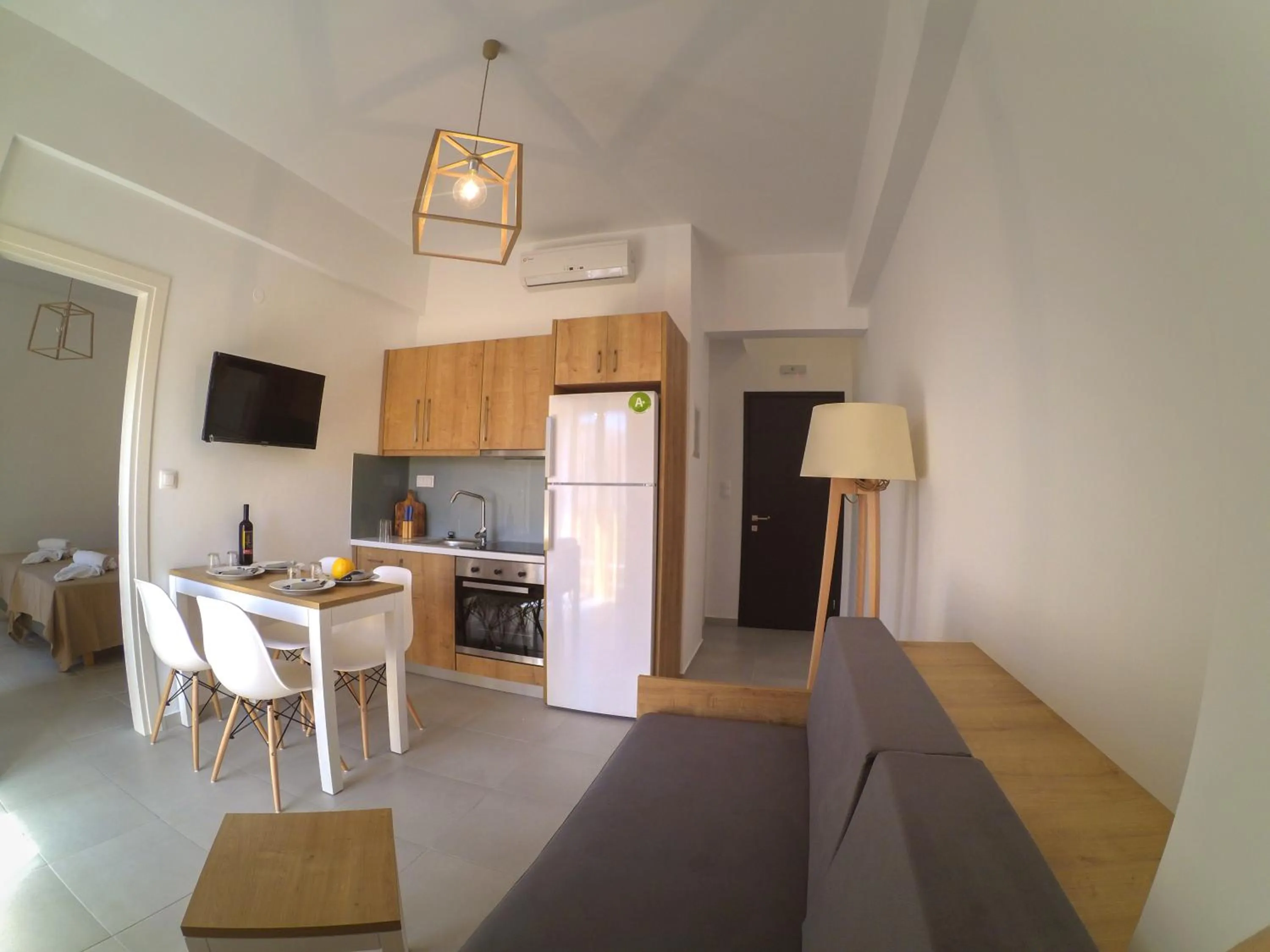 TV and multimedia in Castell Hotel